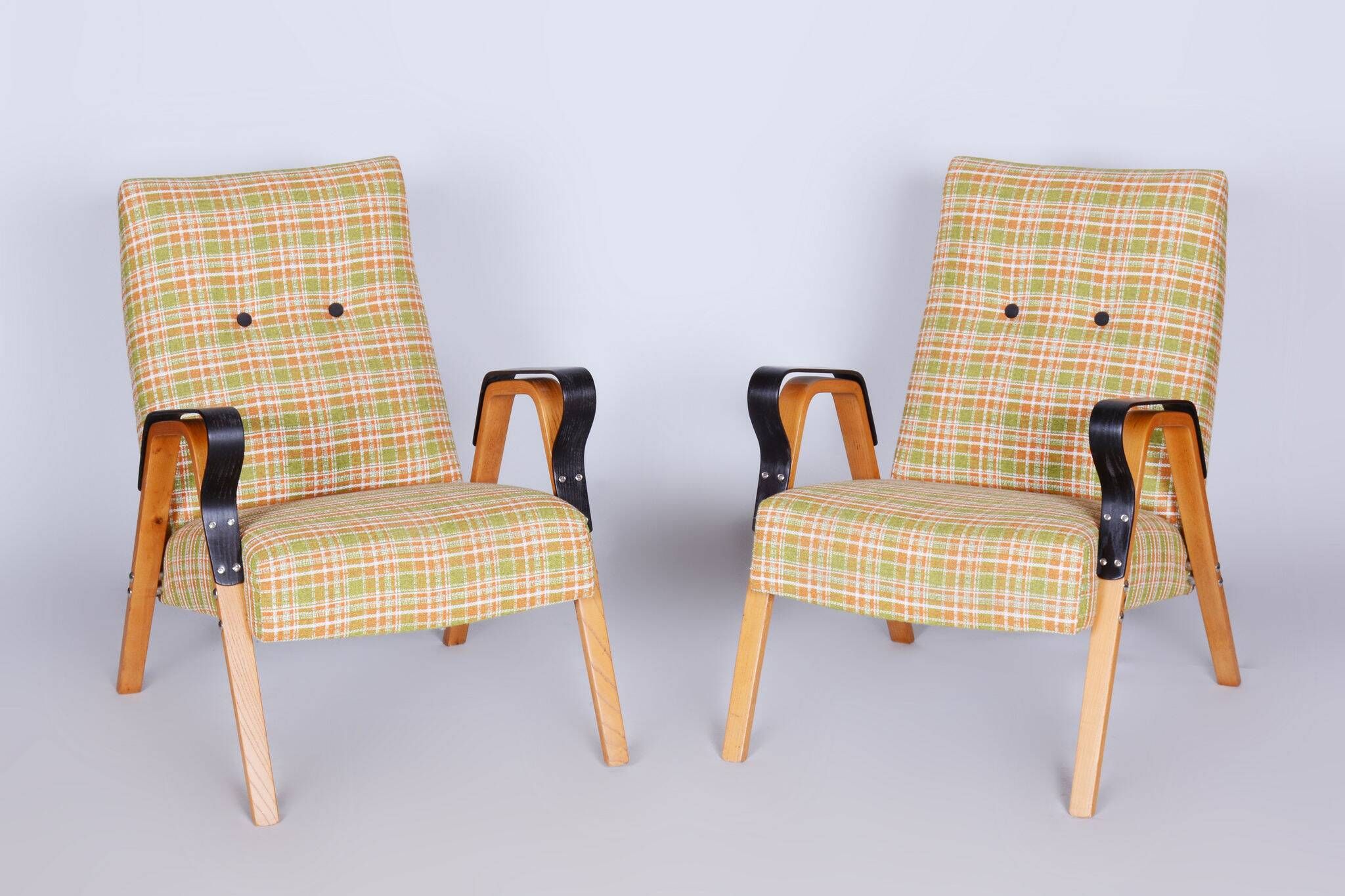 Pair of Restored Mid-Century Oak Armchairs by Tatra Pravenec, Czechia, 1950s