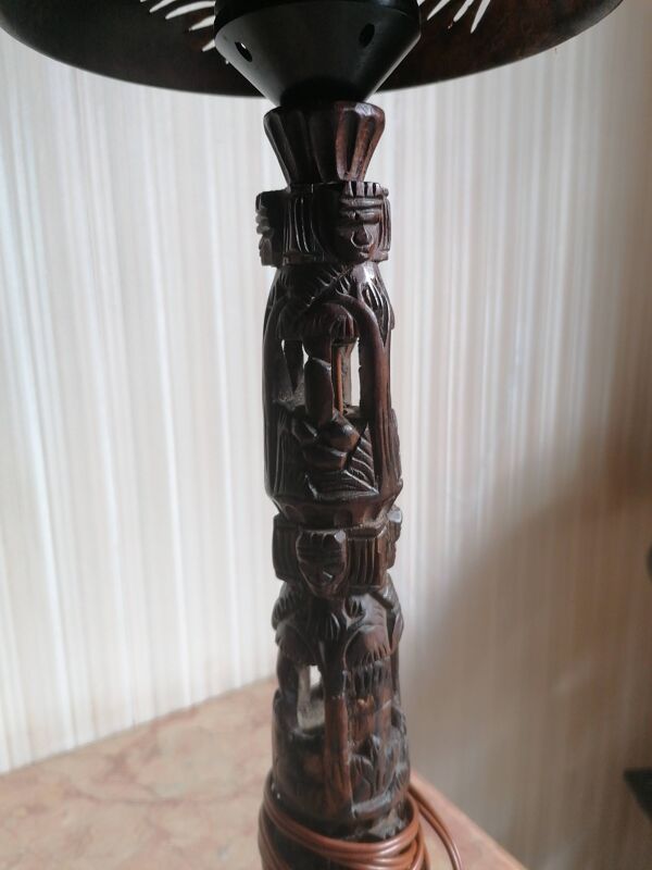 Lampe originale  abat jour en tole