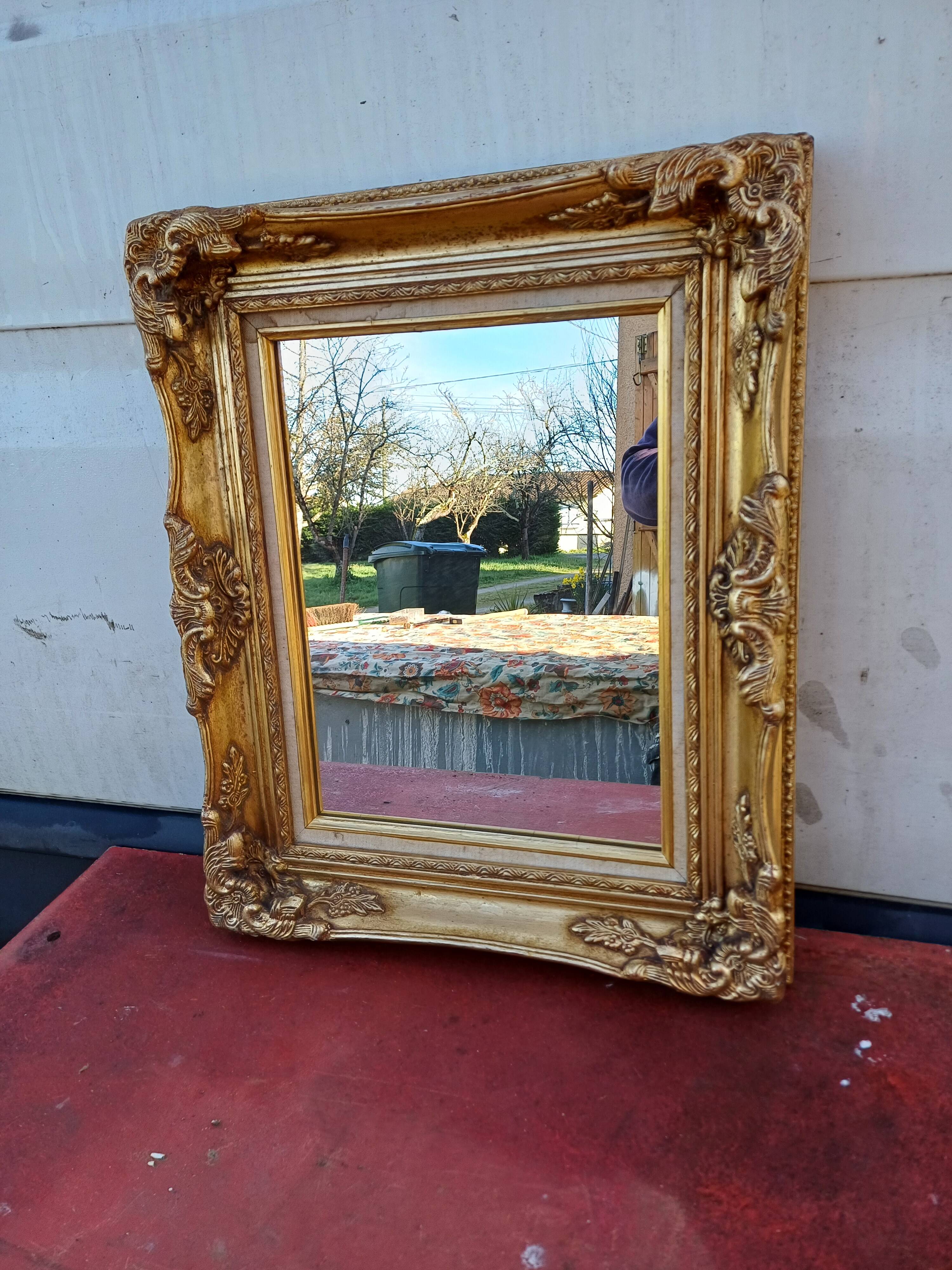 Mirror wood and gilded stucco