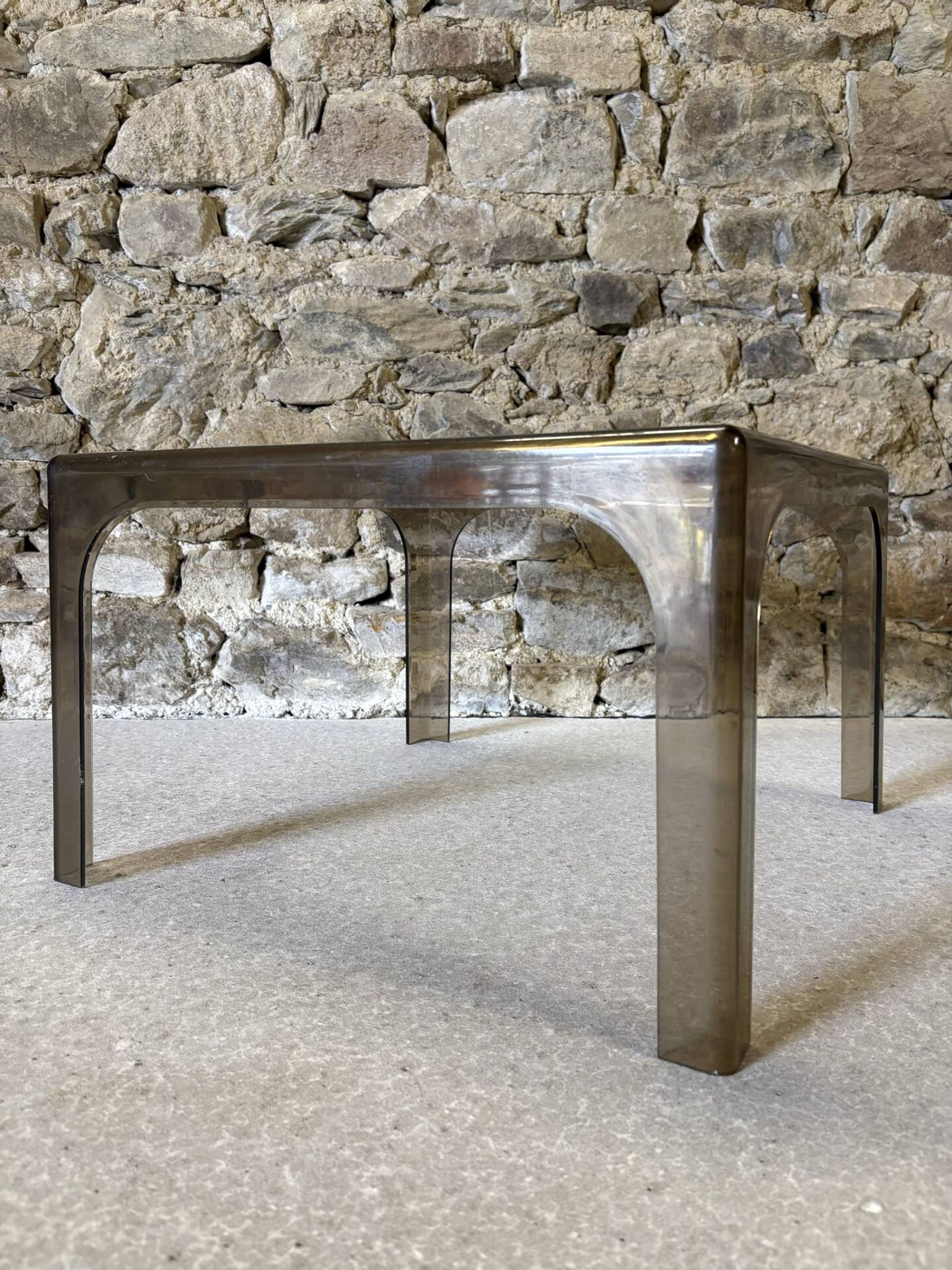 Table basse carré en plastique moulé, 1970