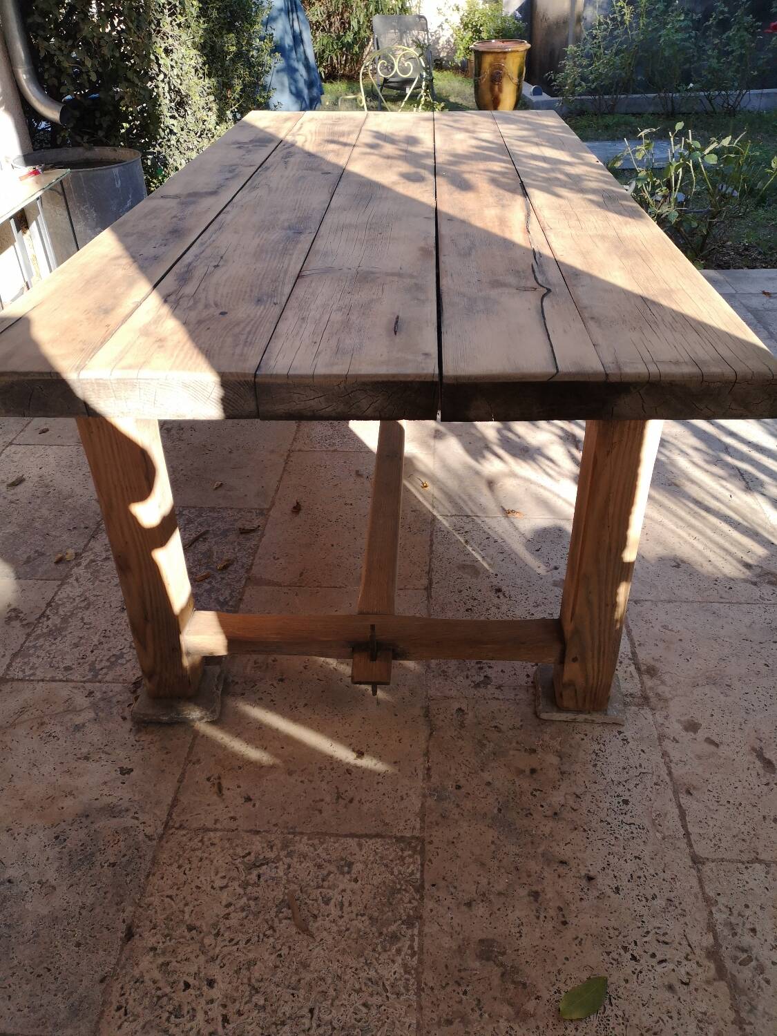 Farm table