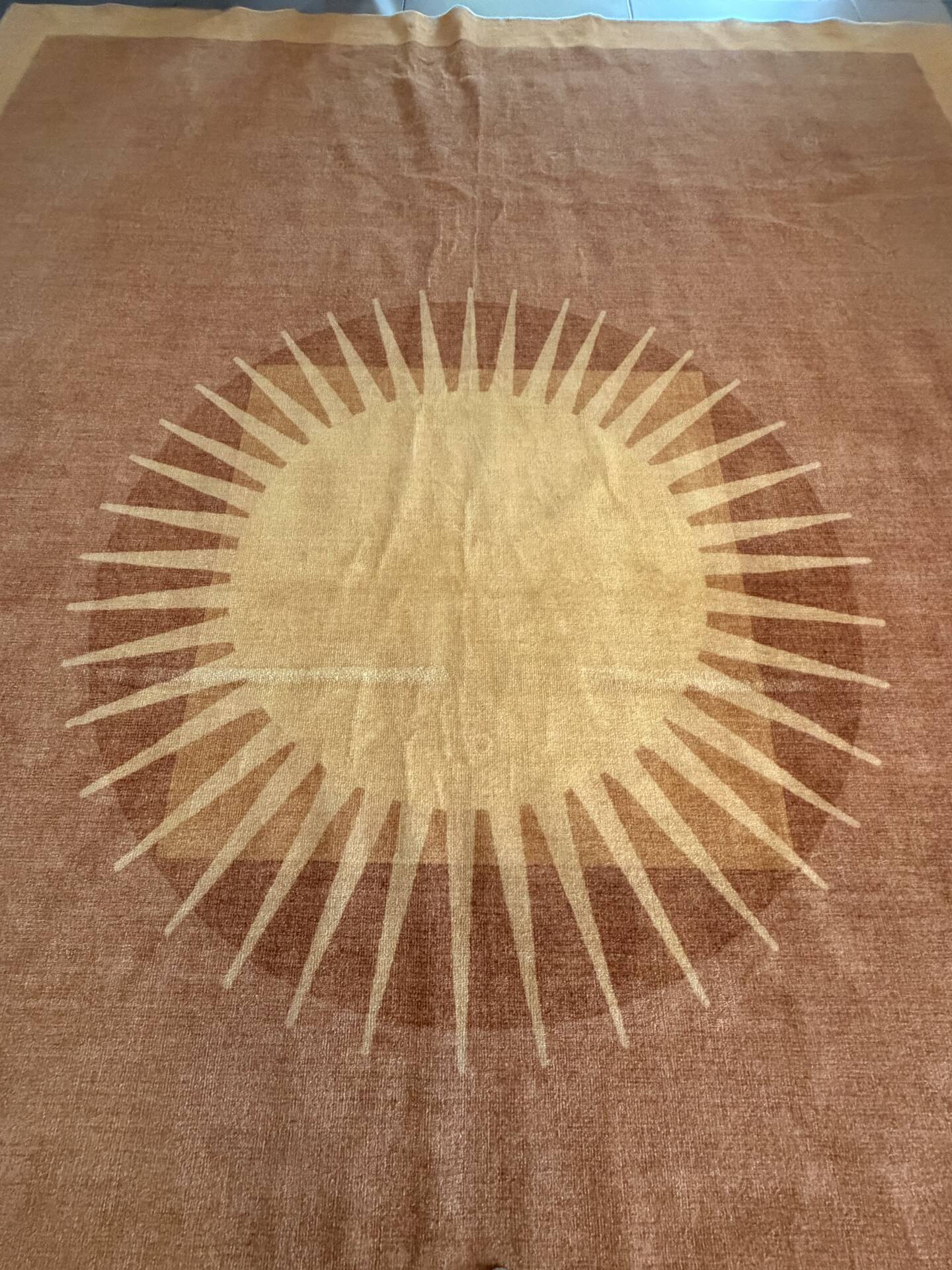 Helios gold carpet