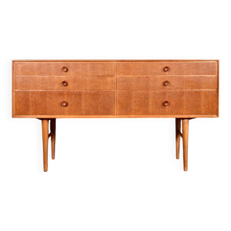 Midcentury Meredew Sideboard / Chest Of Drawers In Oak. Vintage Modern