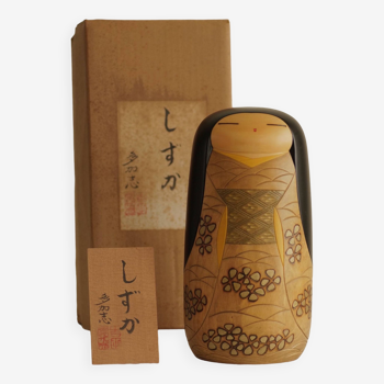 Kokeshi vintage par yoshida takashi / avec sa boîte et sa tablette / 24 cm
