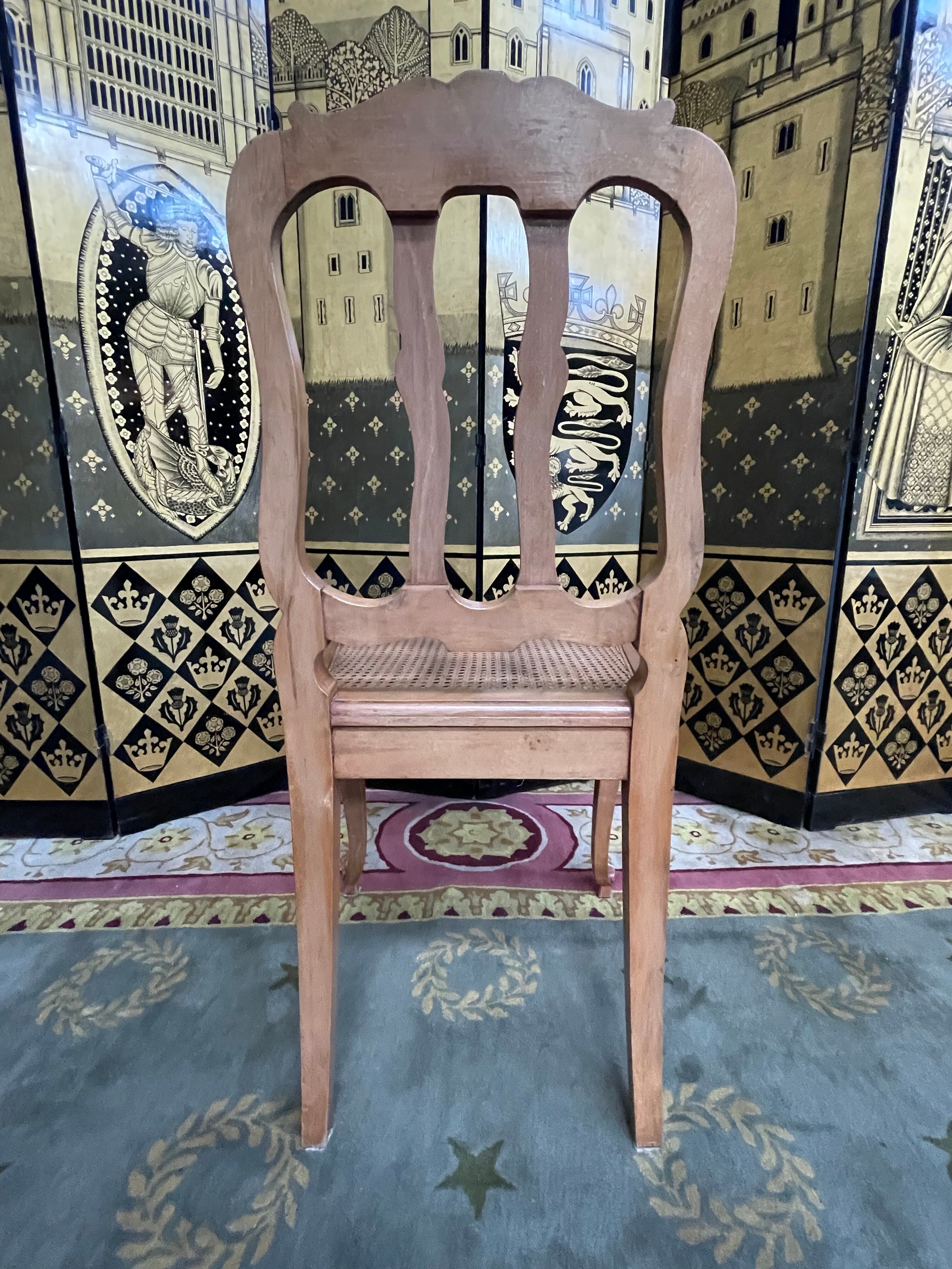 Suite of 6 Louis XV style chairs in cannage