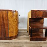 Pair of Art Decò bedside tables in walnut and thuja