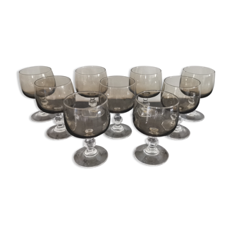 9 glasses of white wine on vintage stand Luminarc Smoked Black