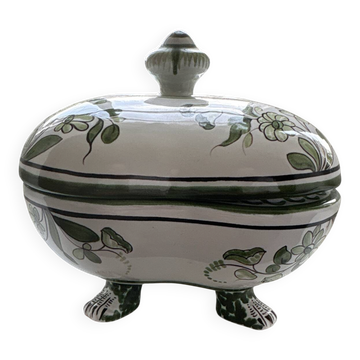 Pot avec couvercle