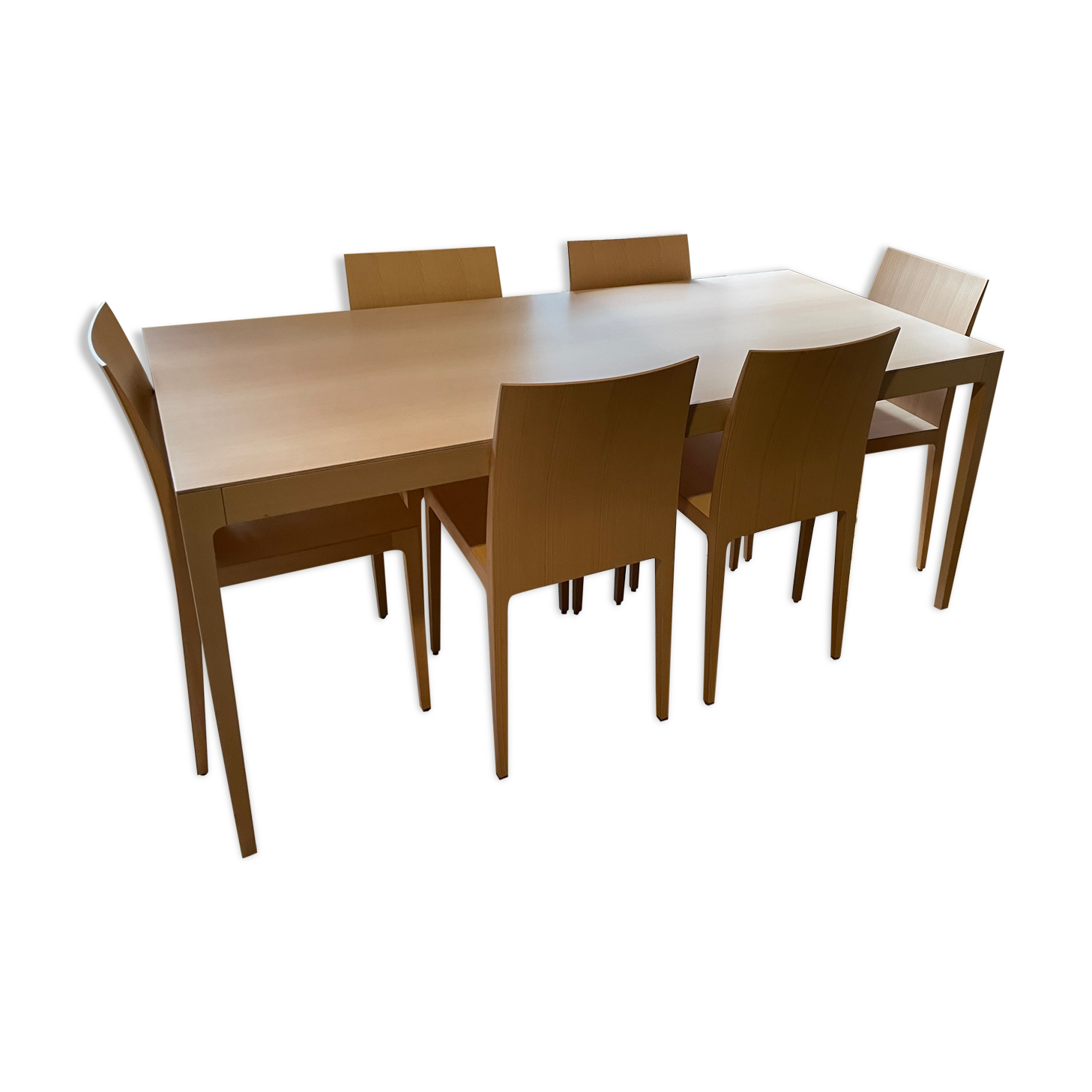 Set table and chairs