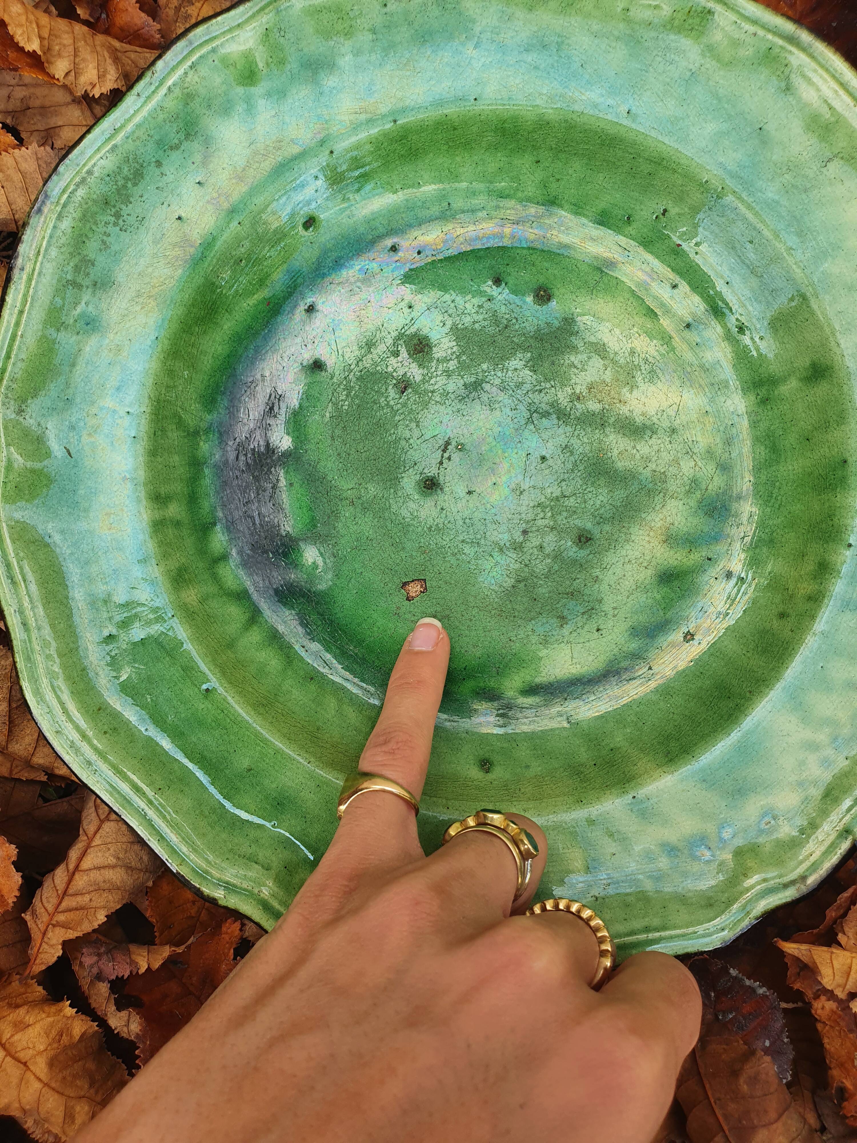 Hollow plate in green glazed clay Etienne Noël
