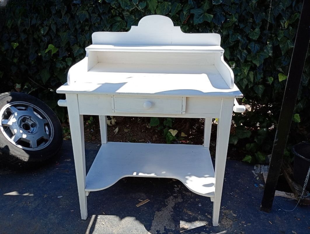 Antique dressing table