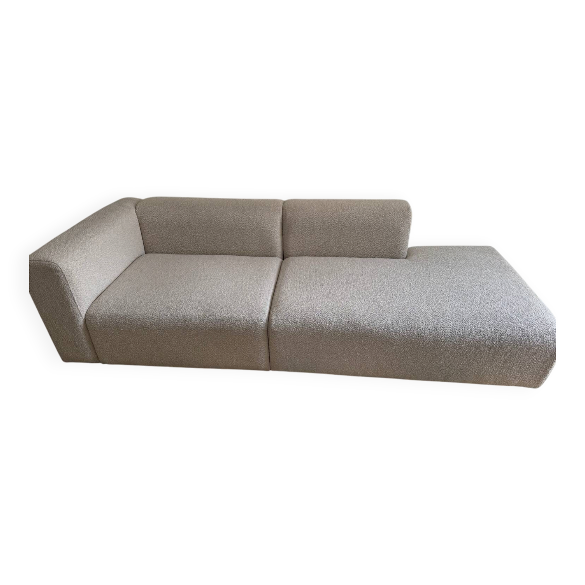 Sofa, there are magazines.