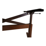 Scandinavian table with system