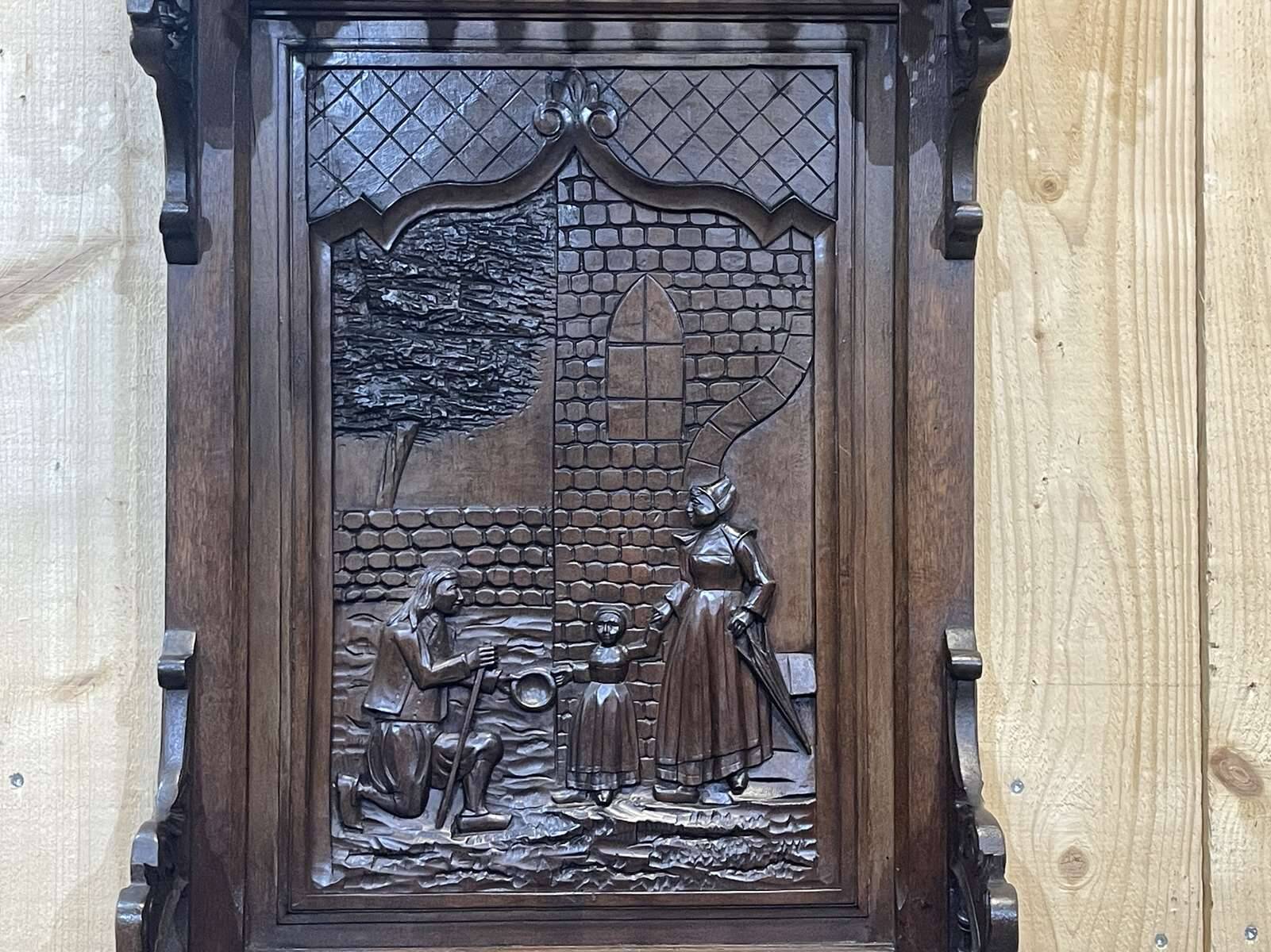 Late 19th century Breton credenza in chestnut
