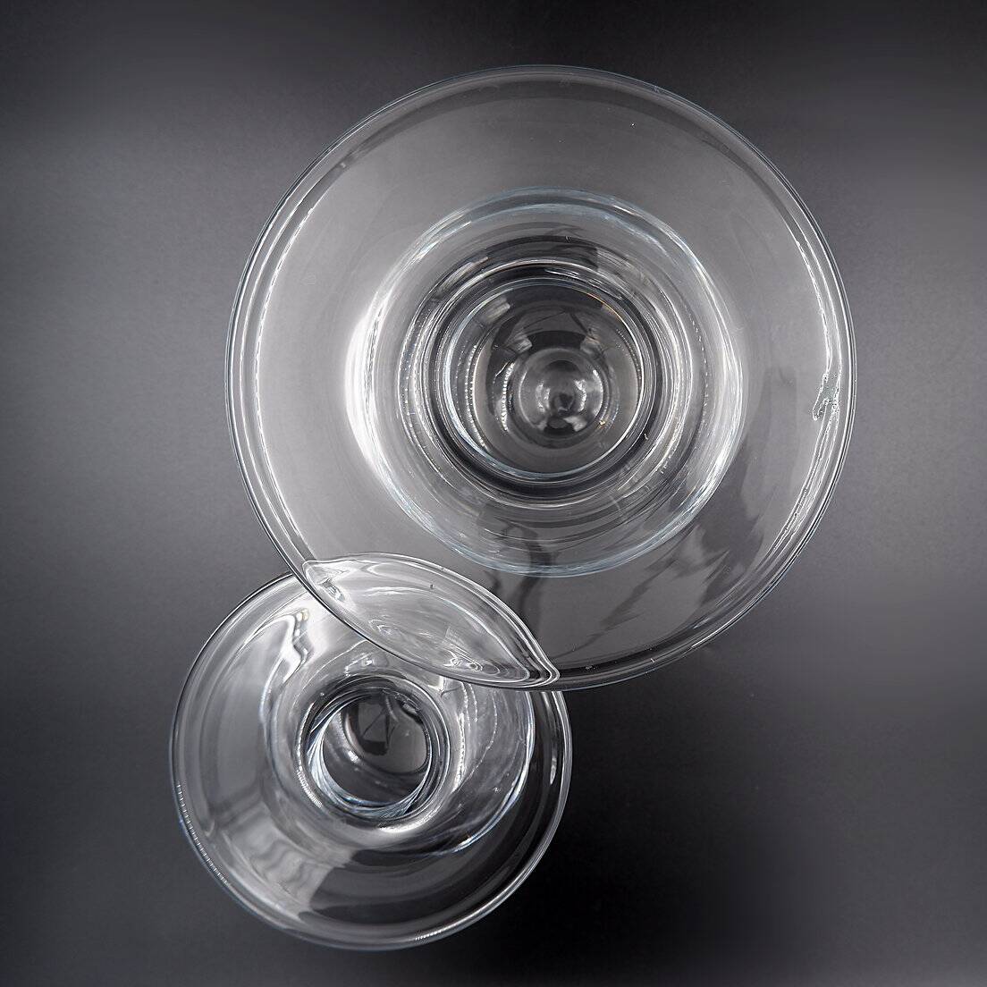 2 “Saturn” vases by Nanny Still for Riihimäki Lasi, Finland 1960