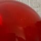 Vase en verre rouge