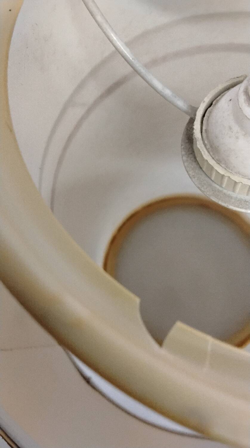 Pair of vintage 1970s chandeliers/pendant lights