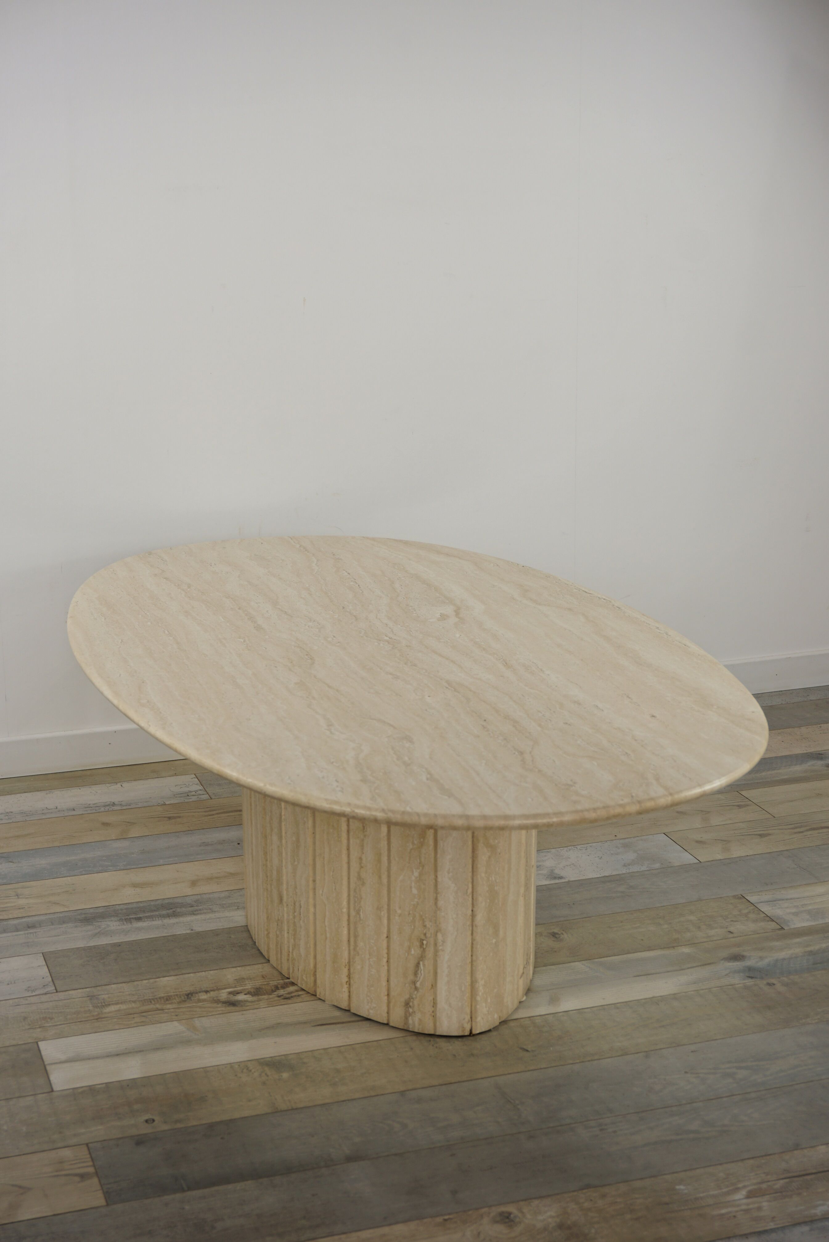 Oval coffee table in Italian design travertine from the 70s