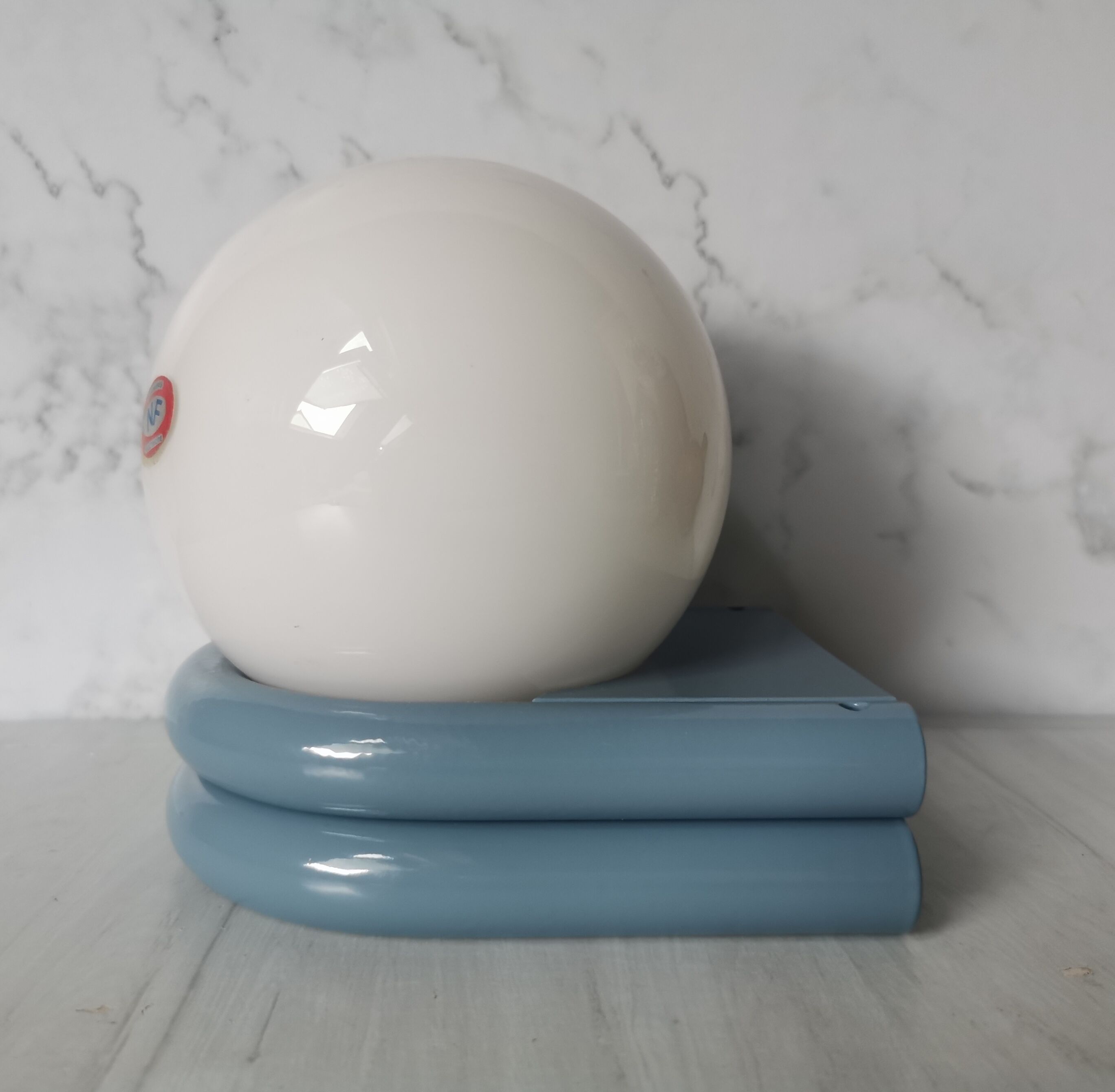 Vintage metal and opaline wall lamp