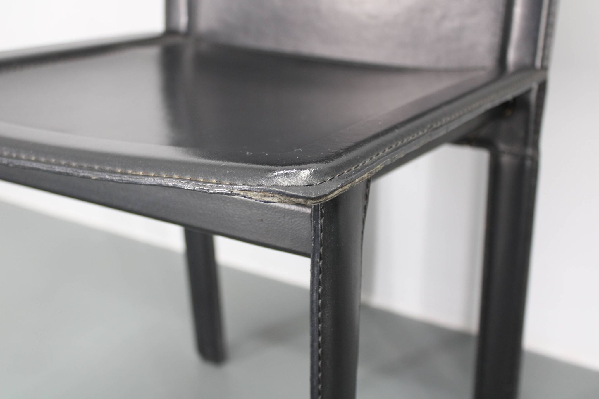 1980s Set of Four Dining Chairs in Leather in Matteo Grassi Style, Italy