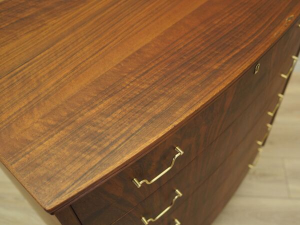 Commode en noyer, design danois, années 1970, fabrication : Danemark