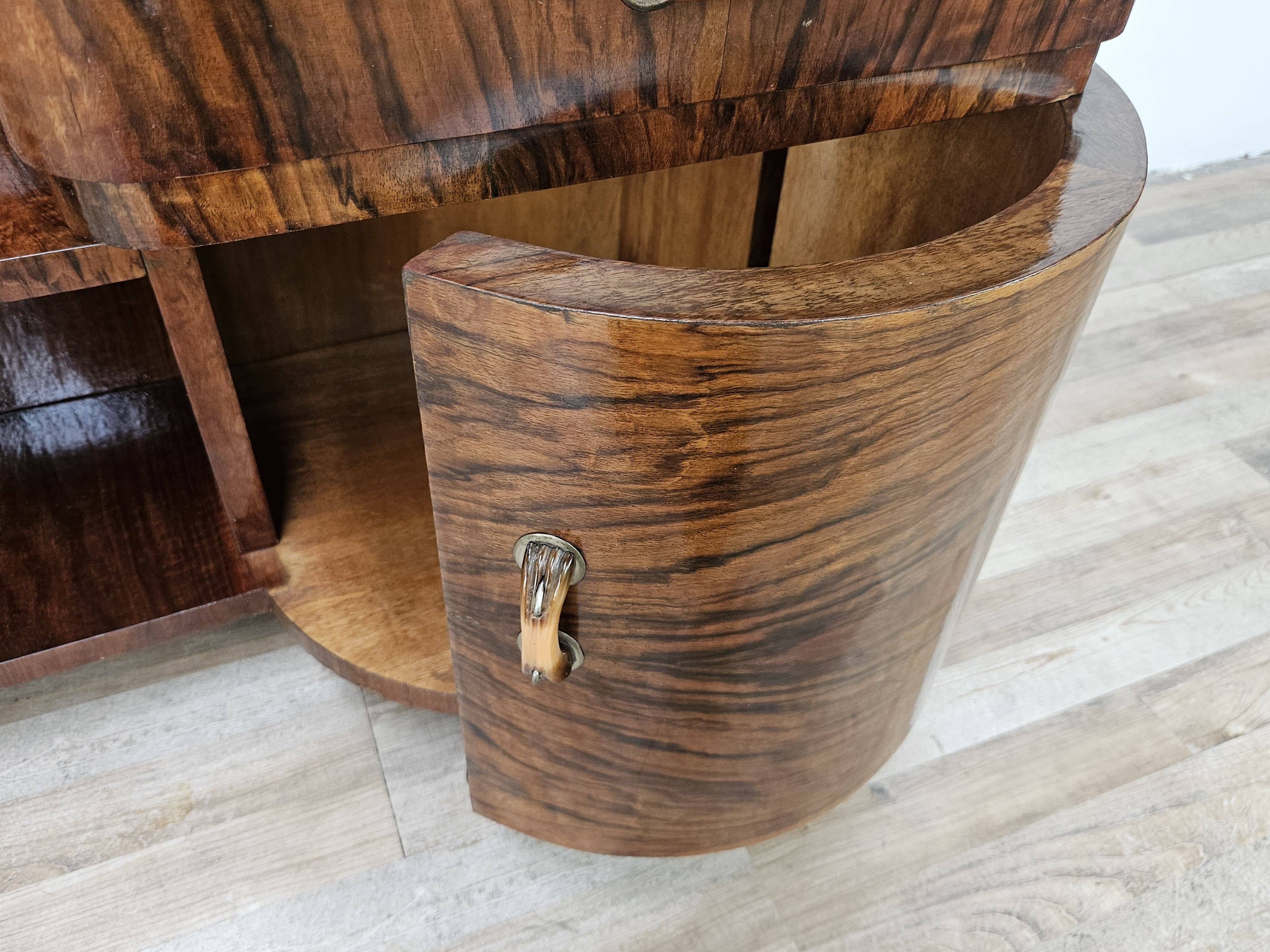 Art Decò dressing table in walnut root with mirror