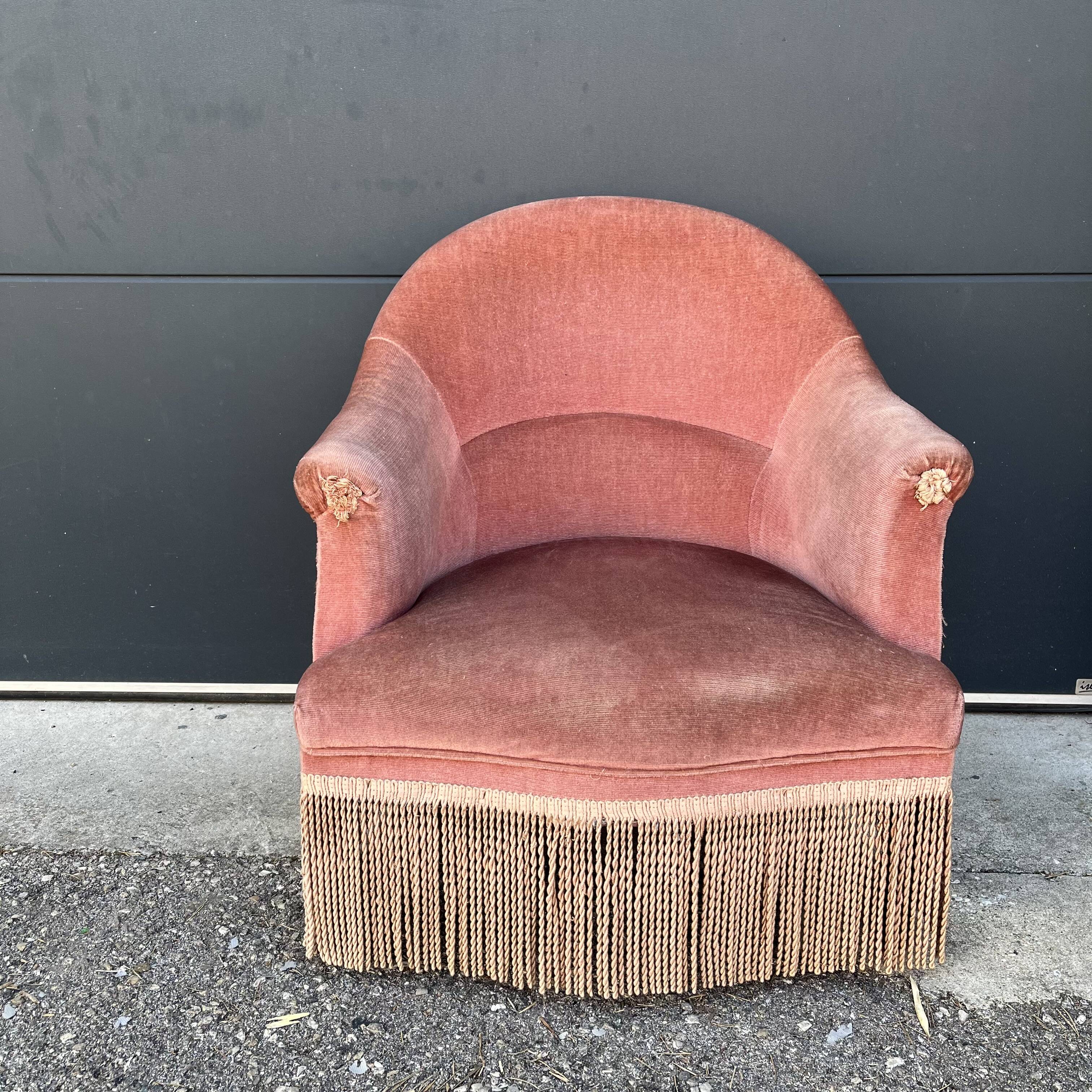 Toad chair