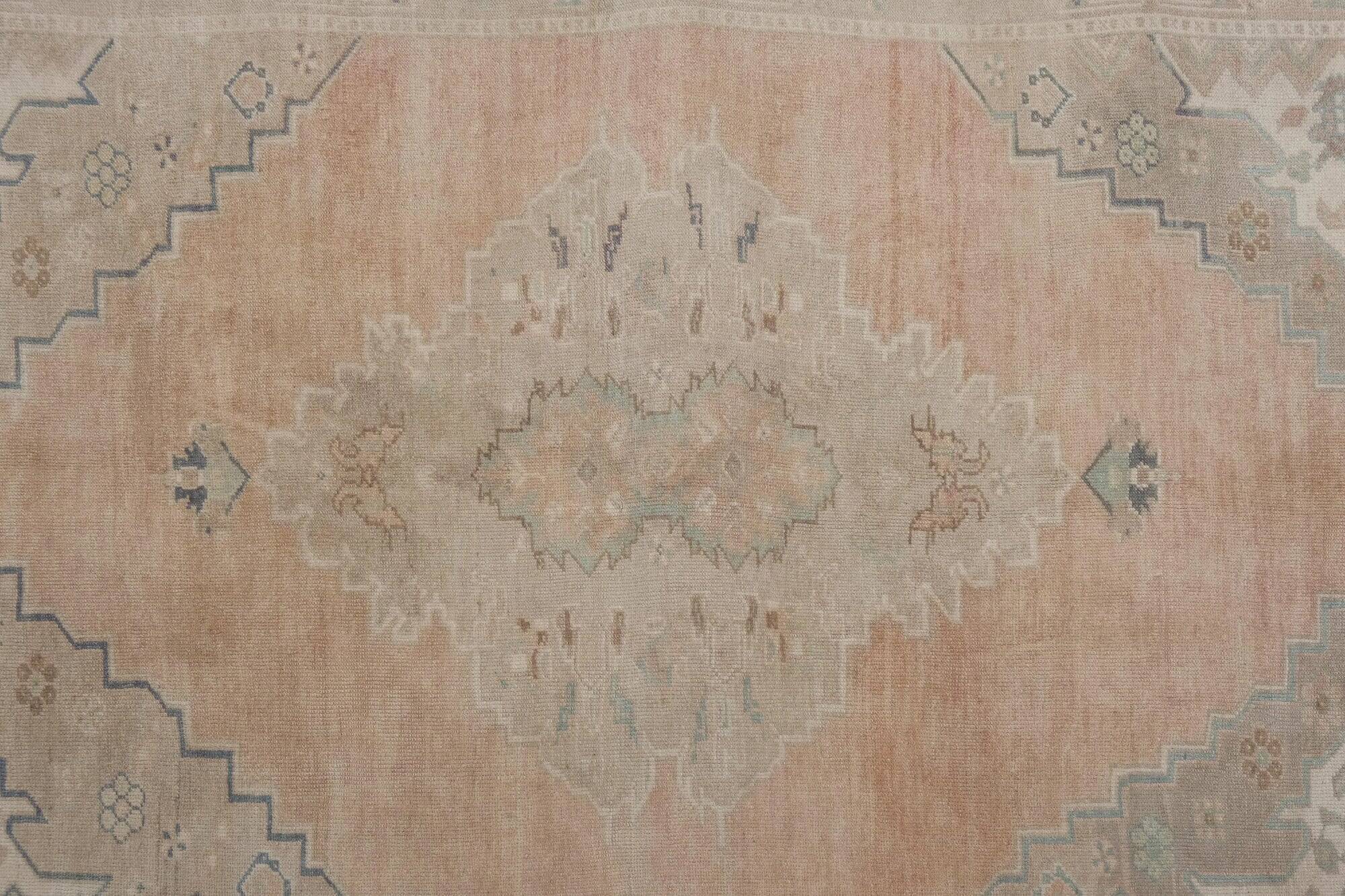 Vintage Turkish Oushak rug 180x262 cm