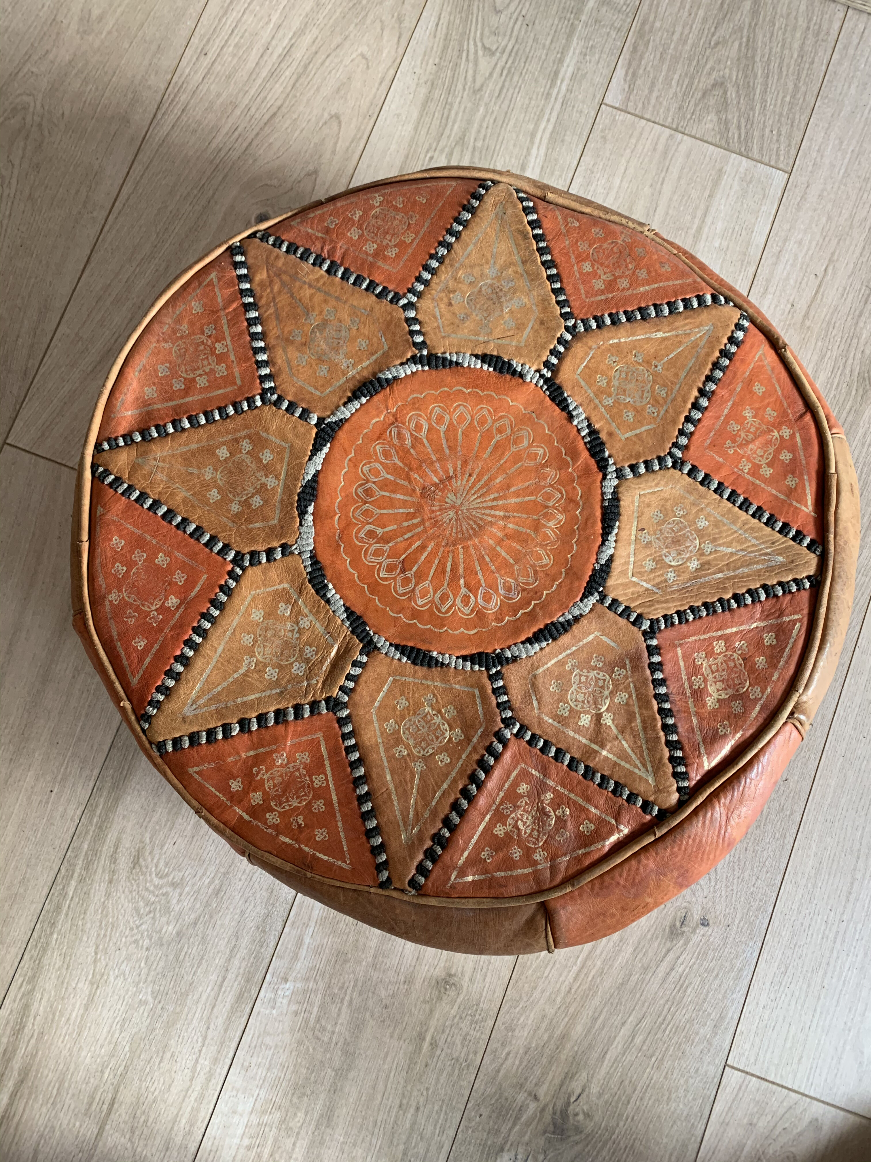 Moroccan leather pouf