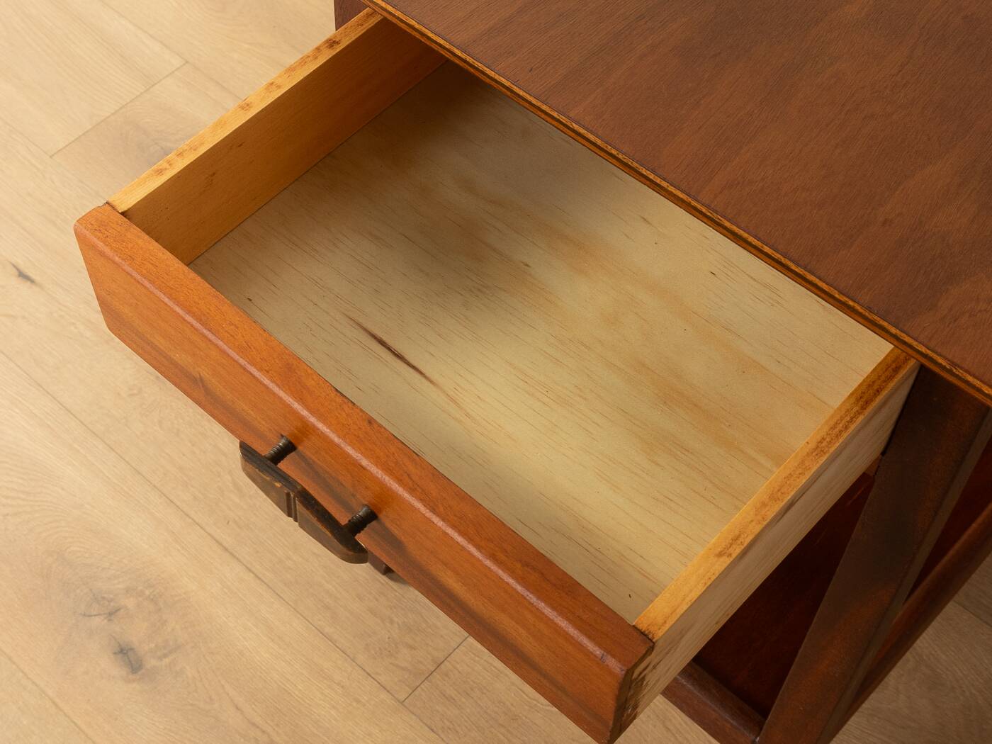 Table de couture Art Nouveau