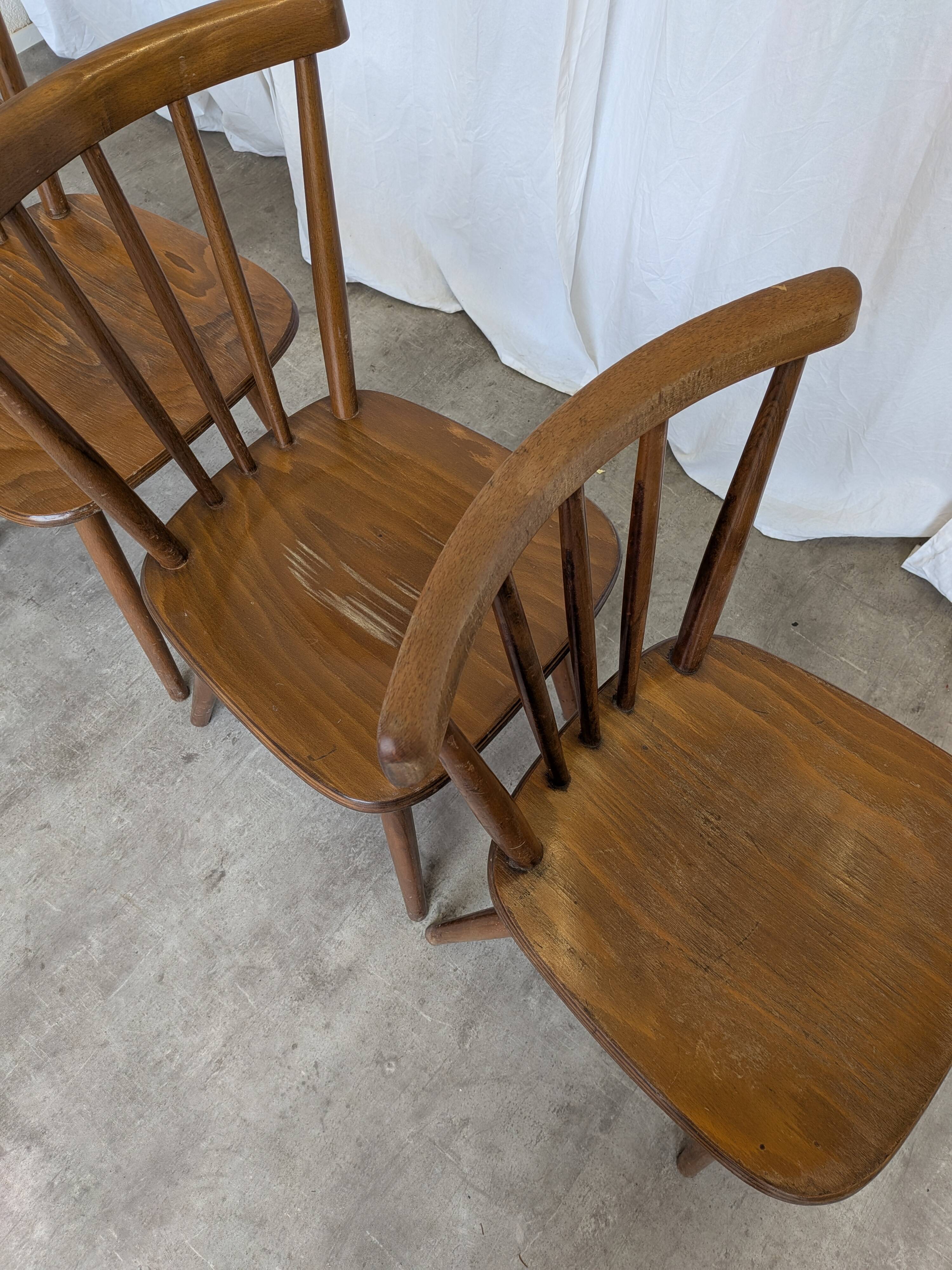 Ensemble de 4 chaises de salle à manger Windsor vintage : en bois des années 50 / STOL Kamnik