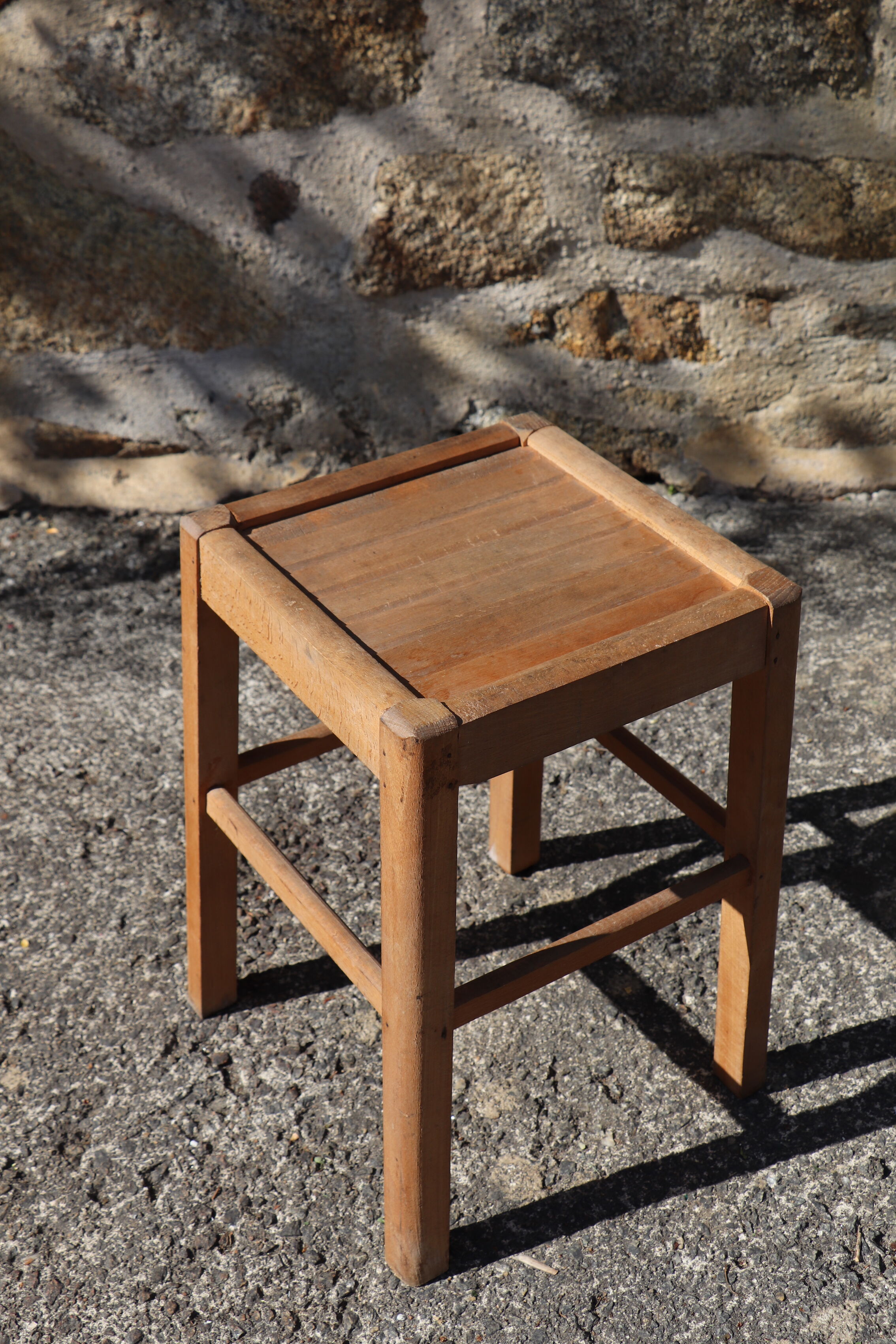Paire de tabourets en bois