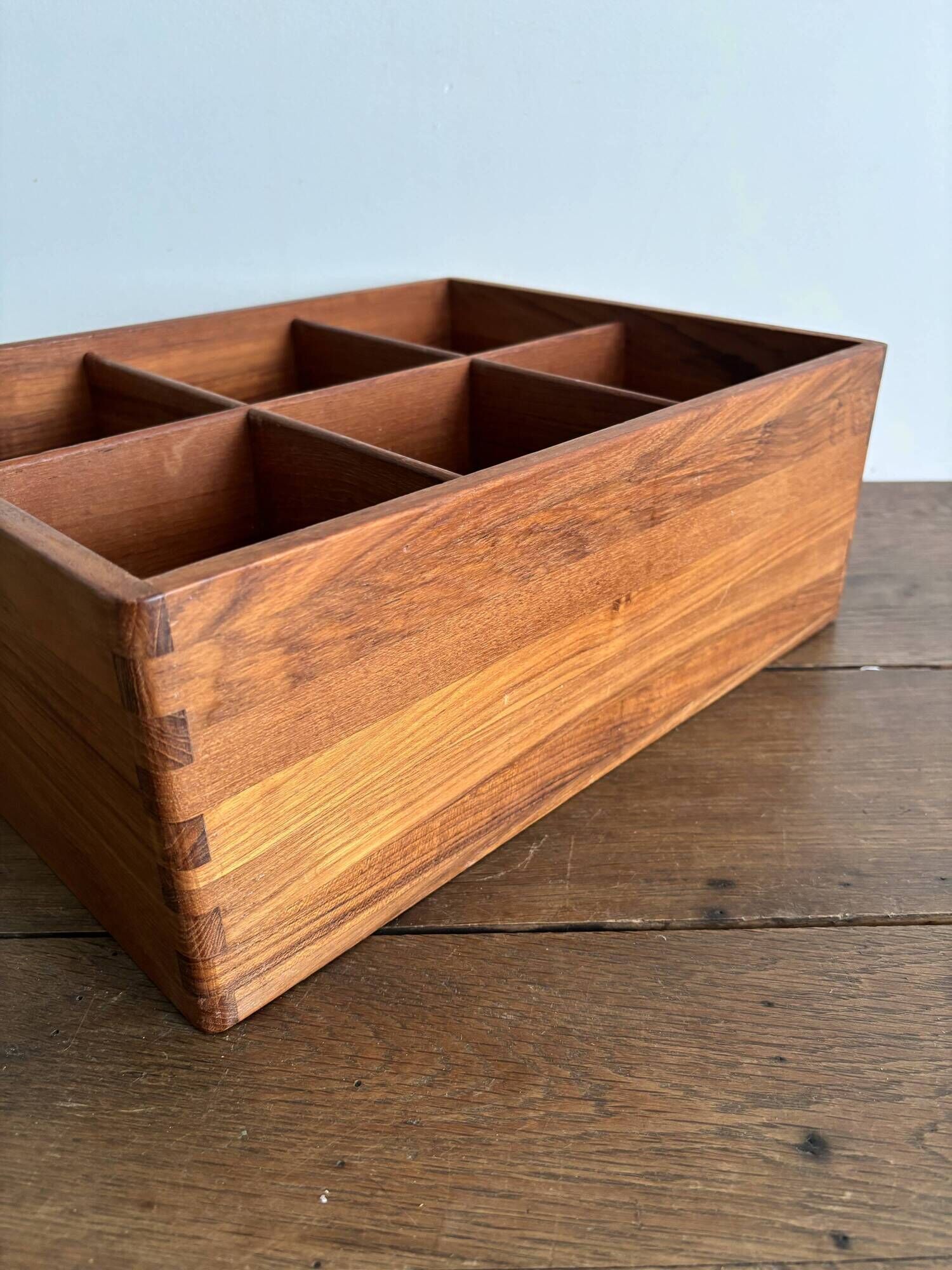 Vintage wall shelf in Scandinavian/Danish teak – 6 compartments – 1960s