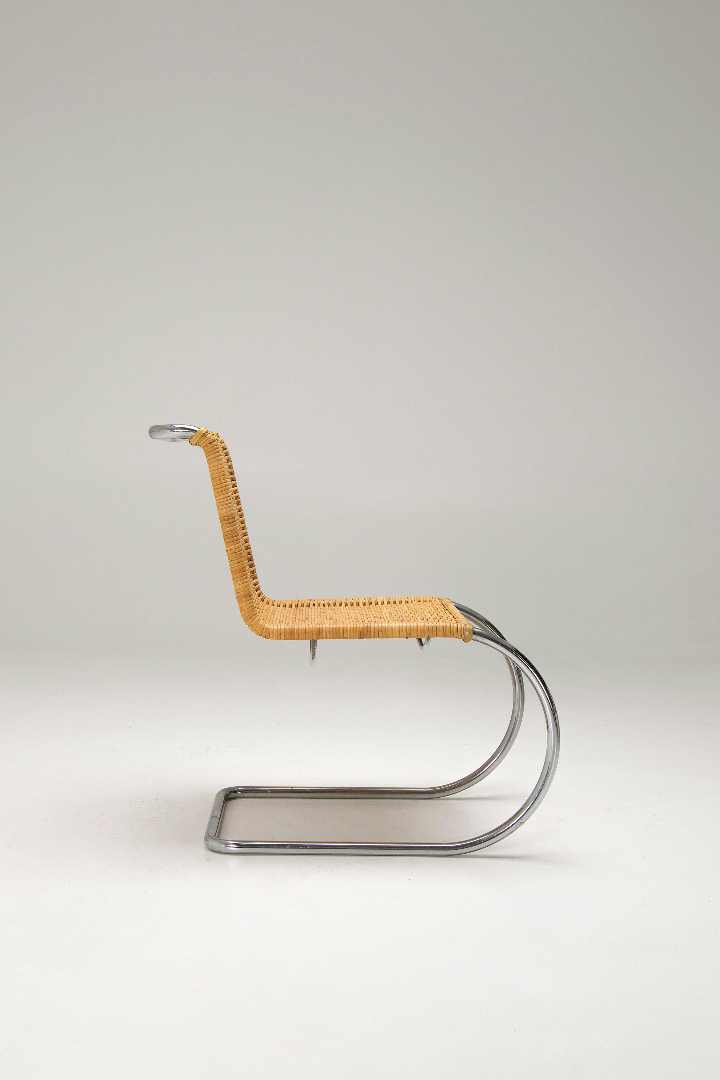 A set of four "S 533 R" Cantilever Chairs - Mies van der Rohe