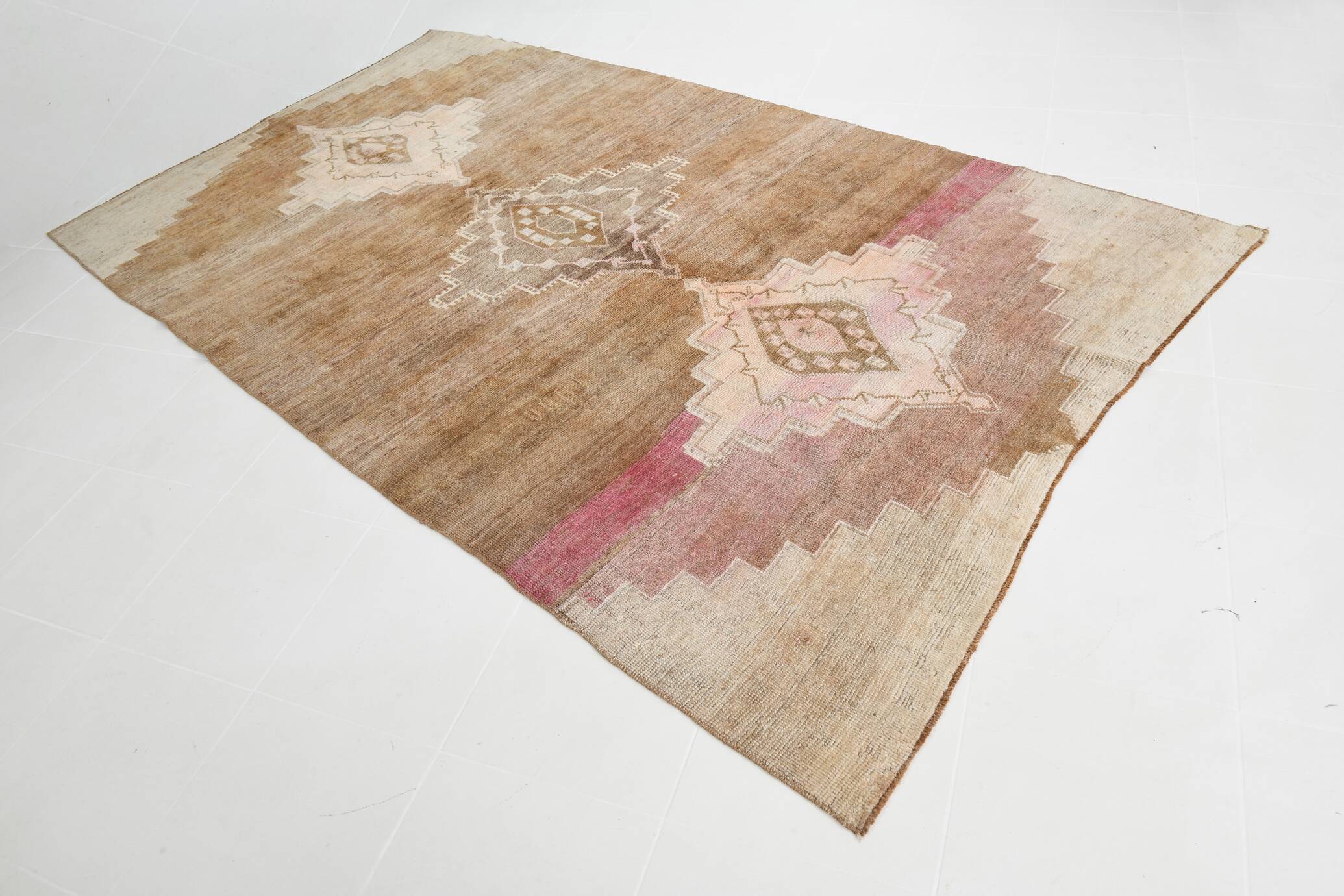 Vintage Neutral Faded Brown Mid Century Modern Turkish Vintage, 190x340 Cm