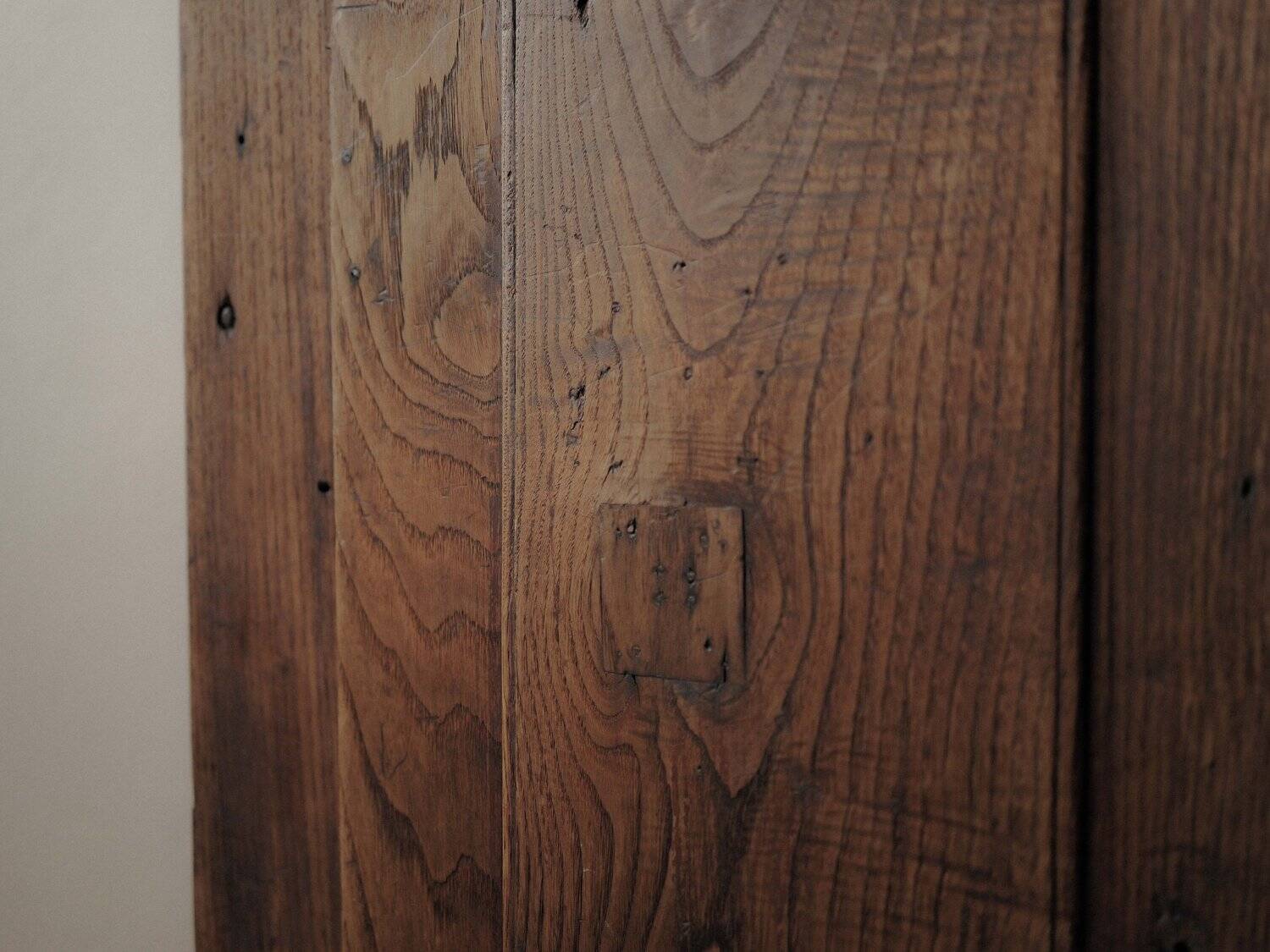 Antique mountain wardrobe in solid oak – 19th century