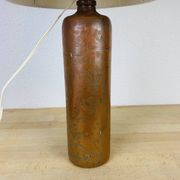 Lampe bouteille grès et abat jour laine vintage