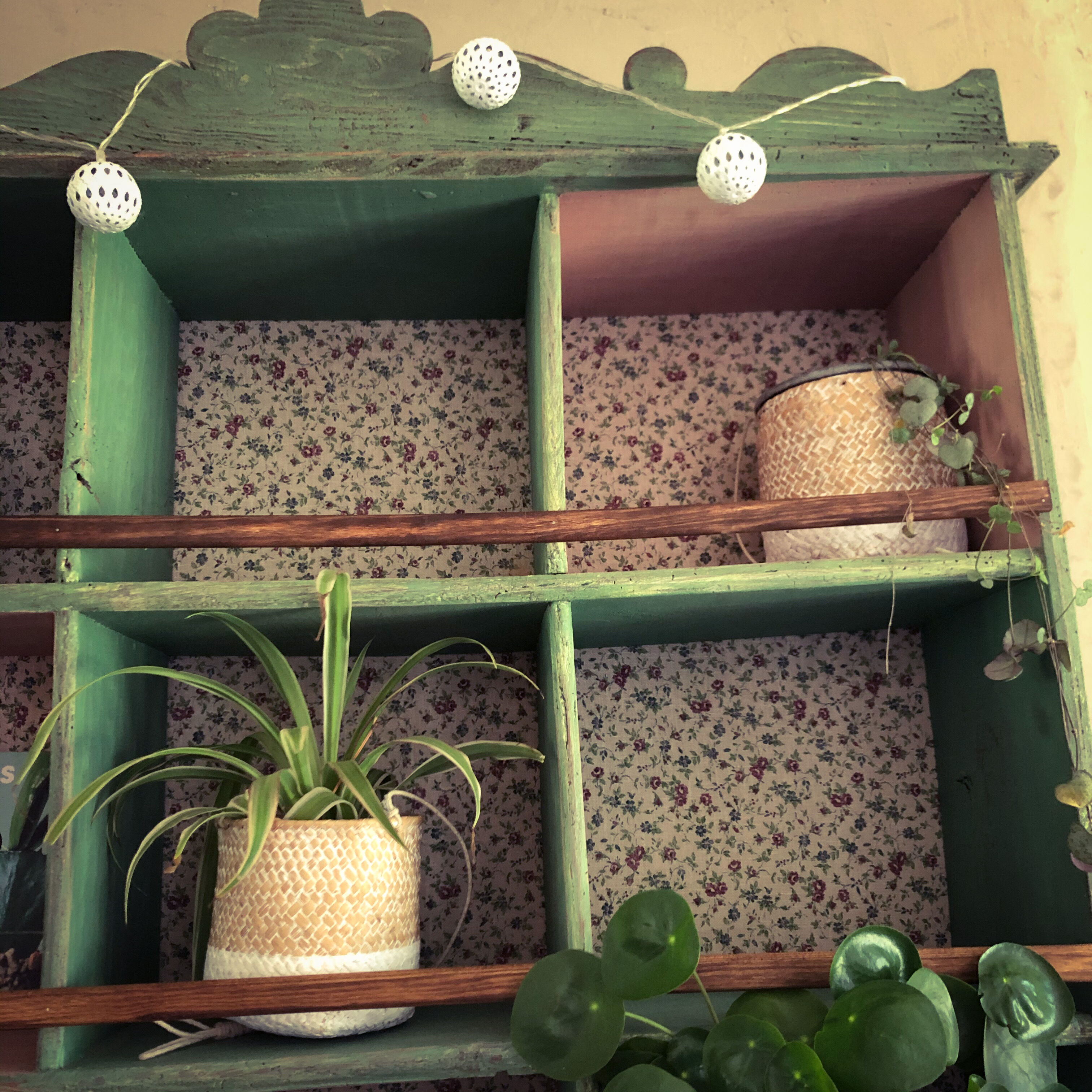 Buffet with workshop-style patinated shelf