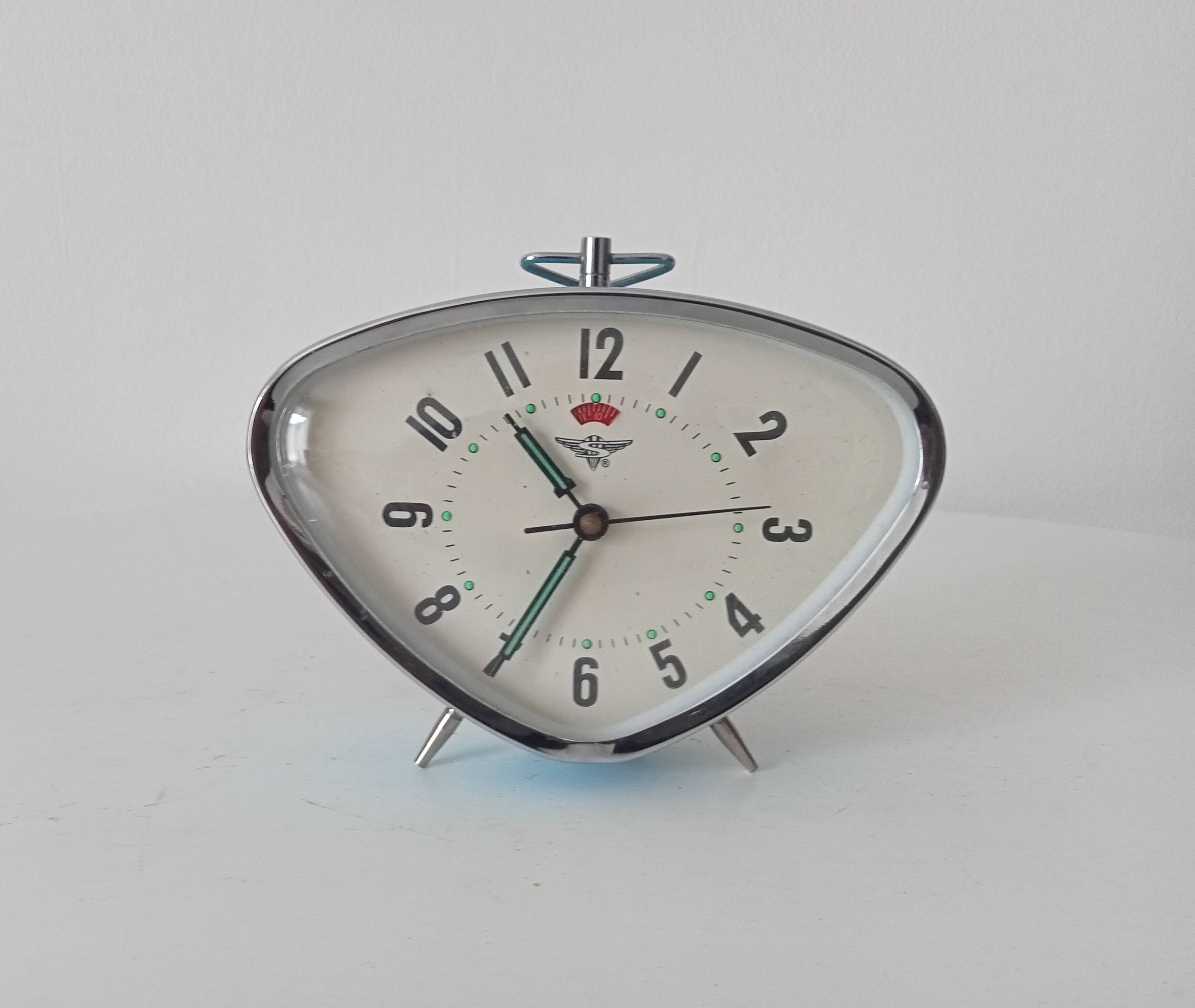 Vintage mechanical alarm clock from the 60s/70s by Shanghai