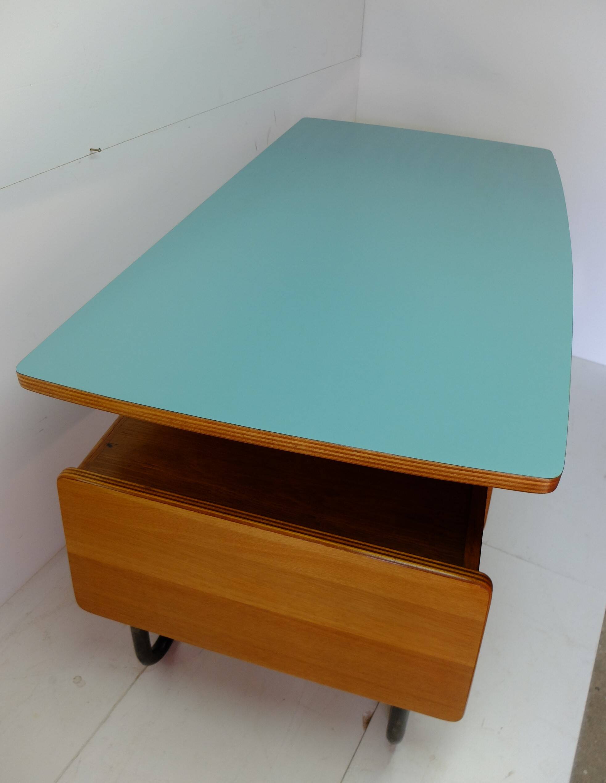 Robert Charroy, Bureau 1950 published by Mobilor