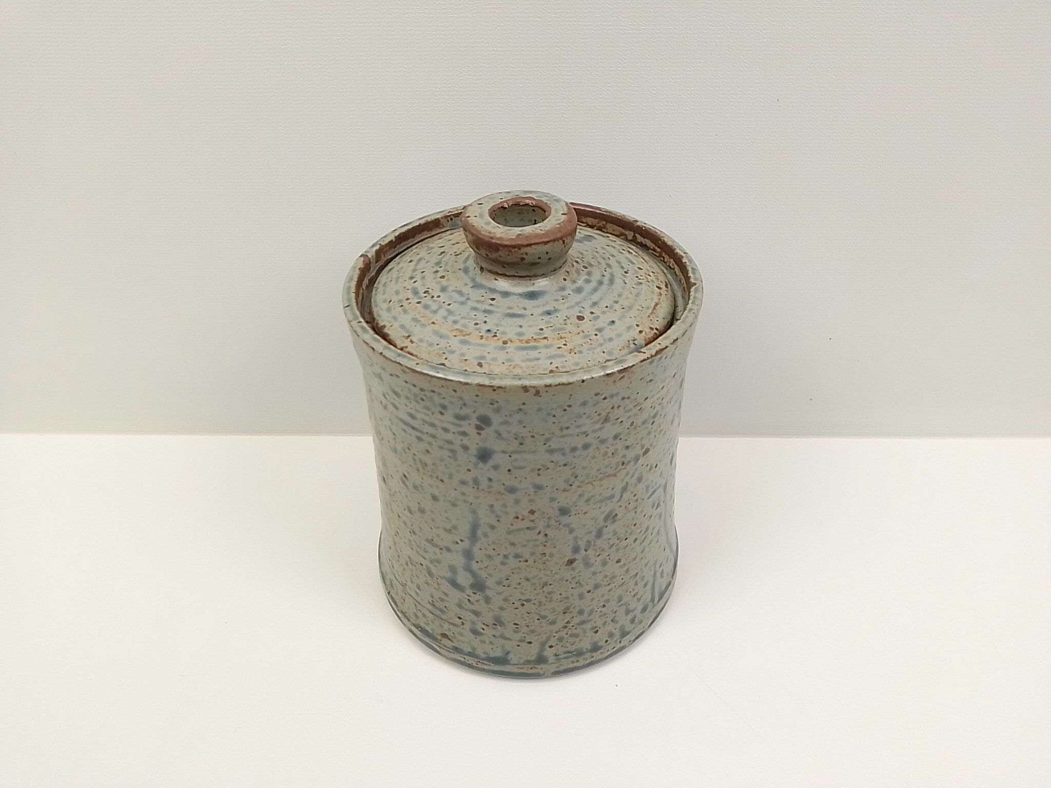 Tricolor sandstone pot 15.5 cm