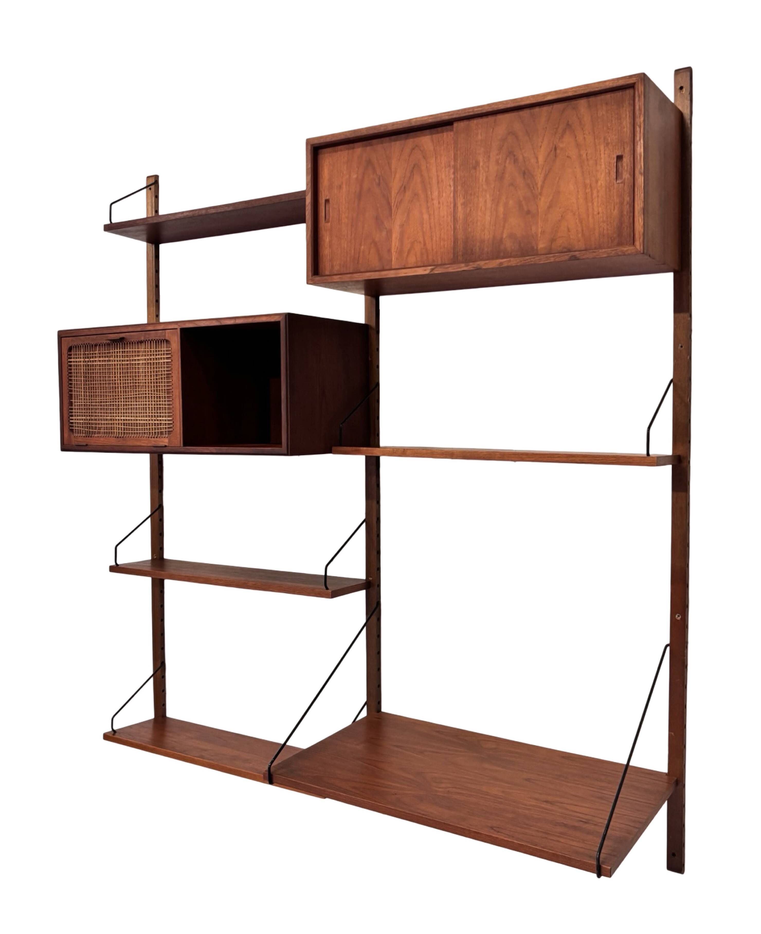 Vintage Poul Cadovius Royal System wall system wall unit