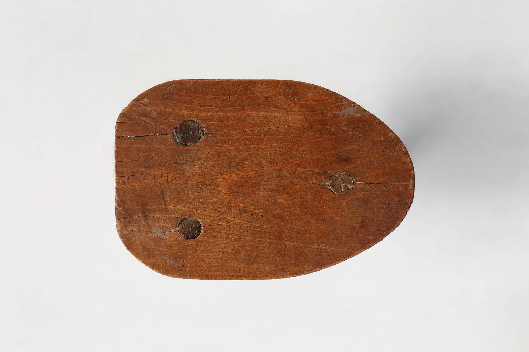 Tabouret en bois rustique sur trépied, France années 1920