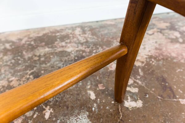 Table basse ronde scandinave en teck avec plateau en verre, années 1960.