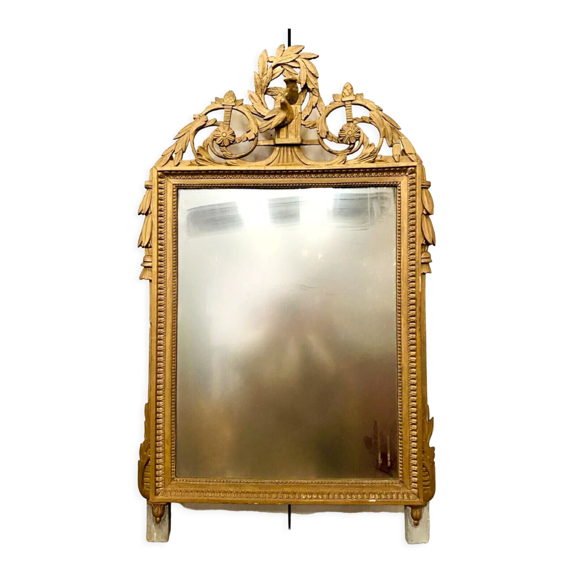 Louis XVI style mirror in wood and gilded stucco XIX century,, 122x72 cm