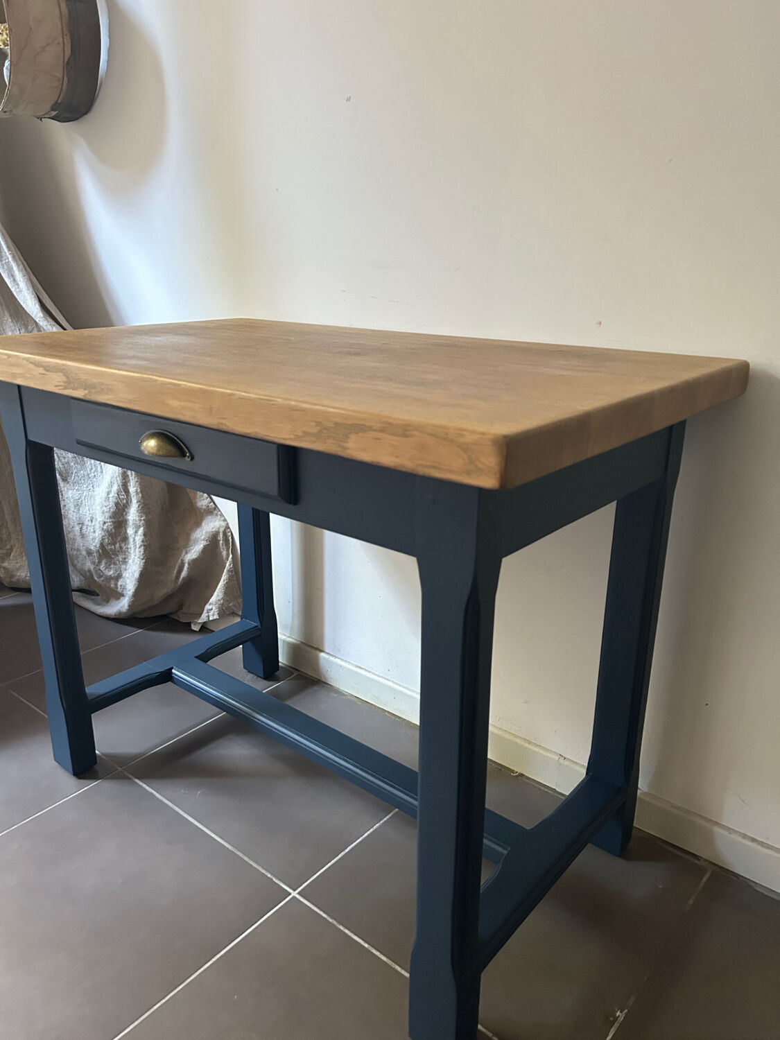 Farmhouse table
