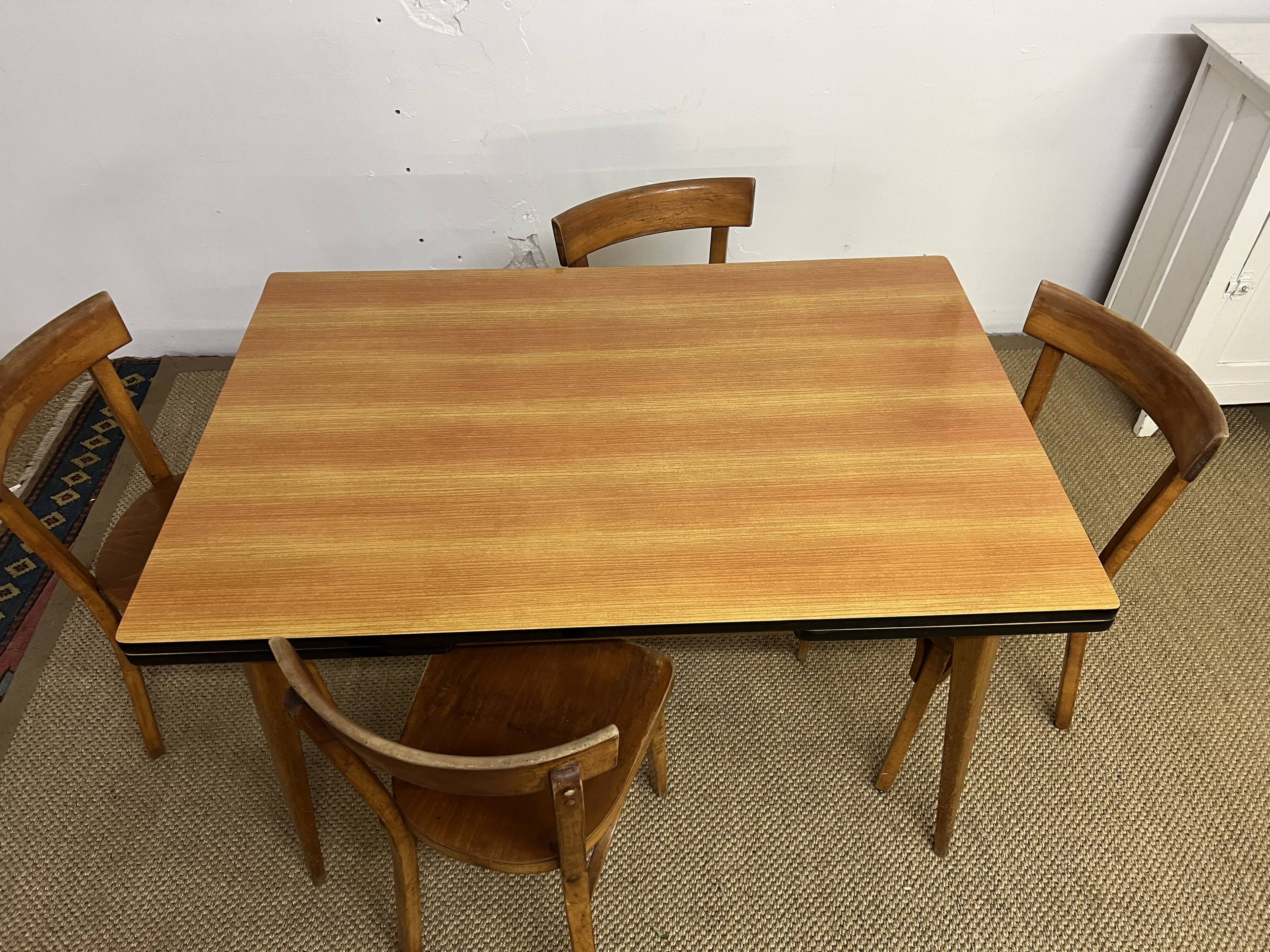 Formica table with extensions