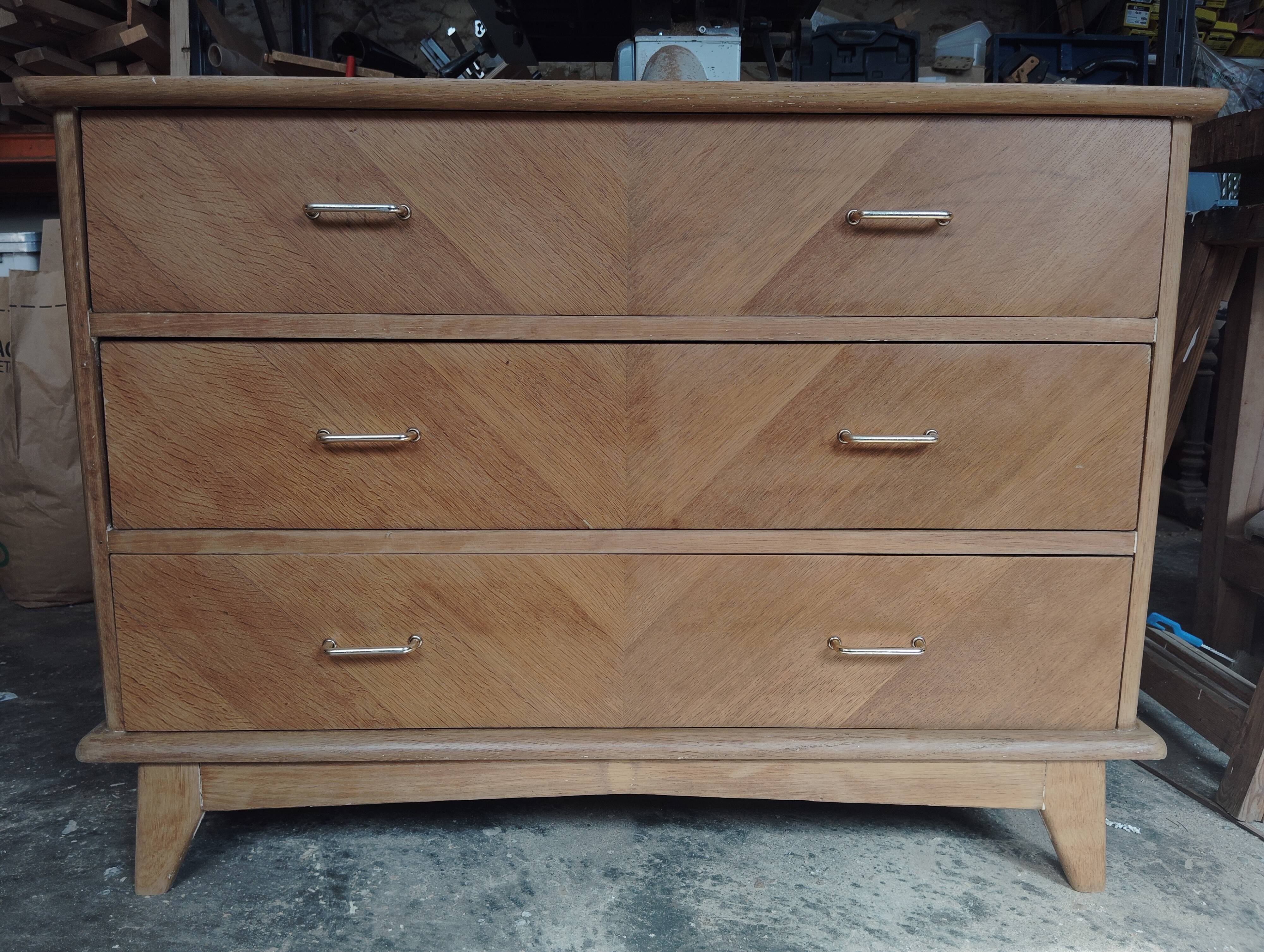 Commode pieds compas grande largeur