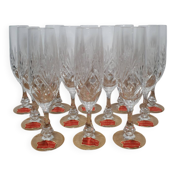12 flûtes à Champagne en cristal de Lorraine