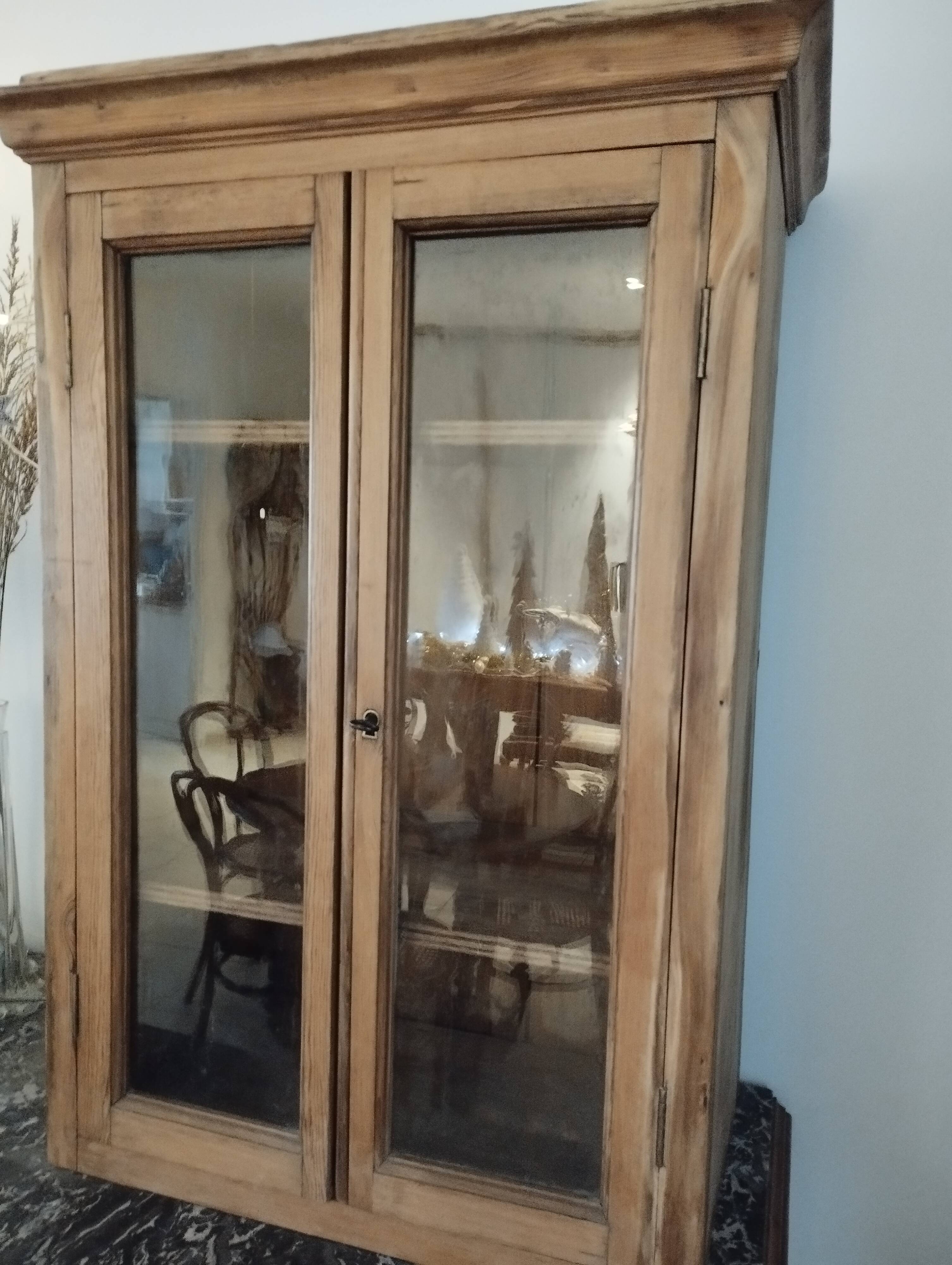 Armoirette vitrine ancienne